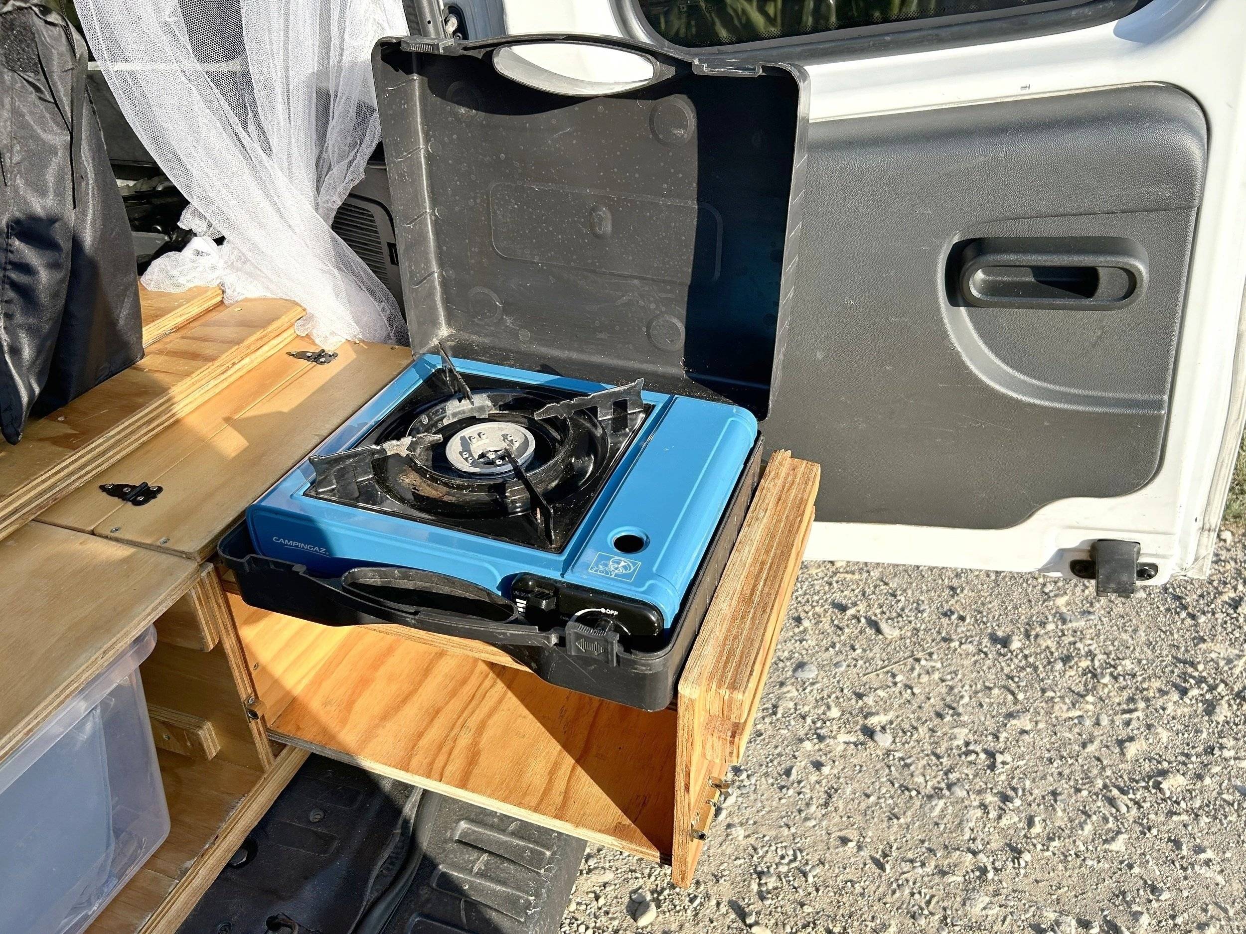 Kitchen Opel combo - Yescapa