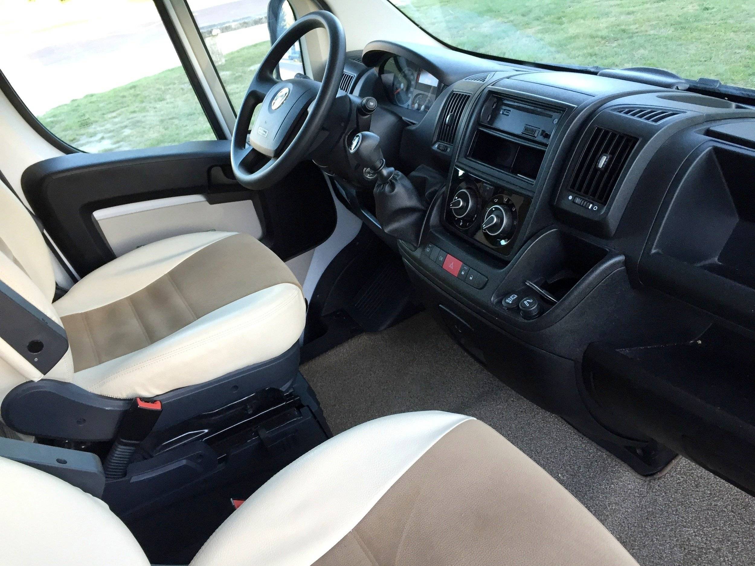 Pilote Adventure A710 AEG