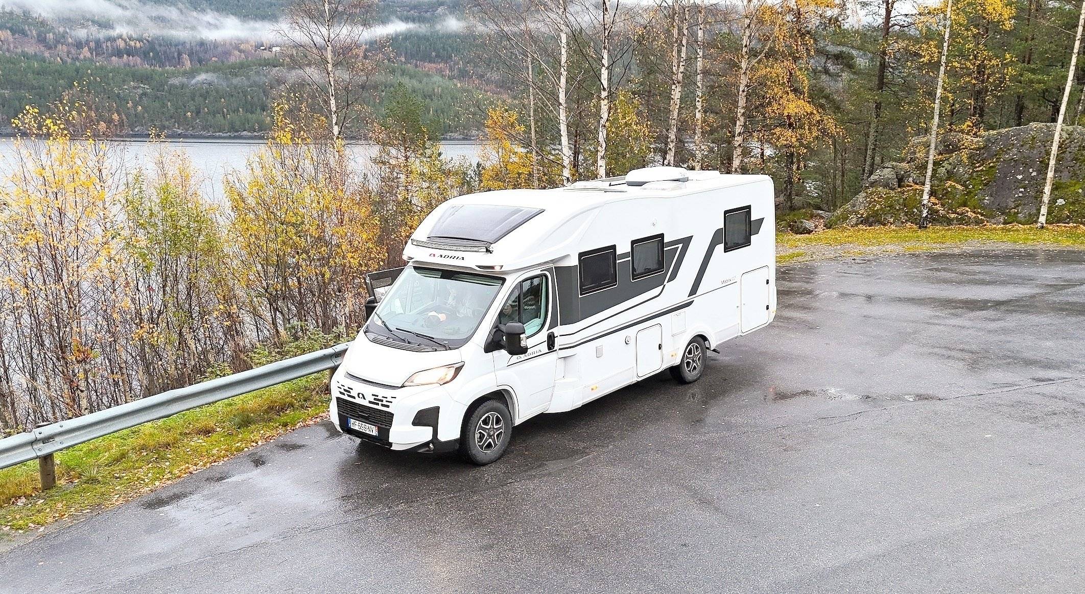 Adria Adria matrix plus 670 DC