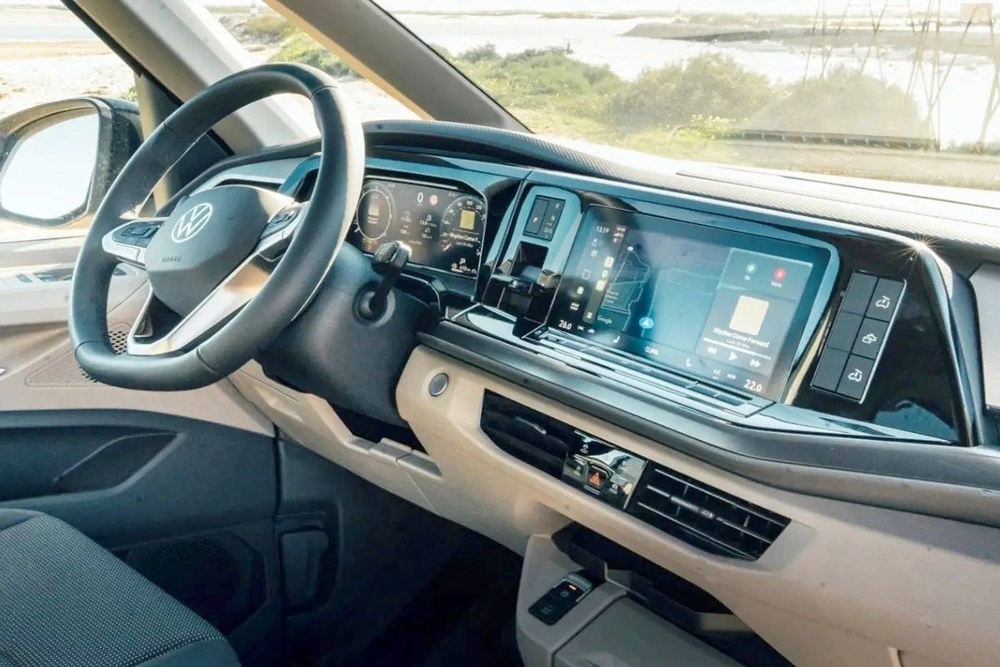 Volkswagen T7 California Ocean