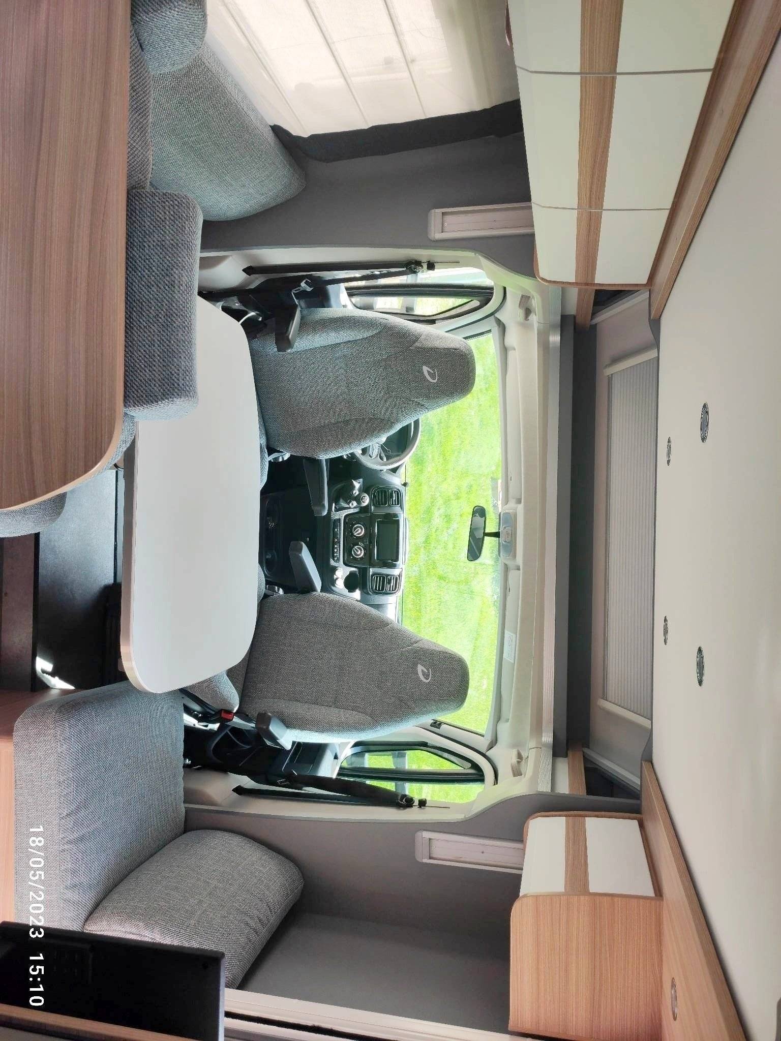 Dethleffs Dethleffs 7052 DBM