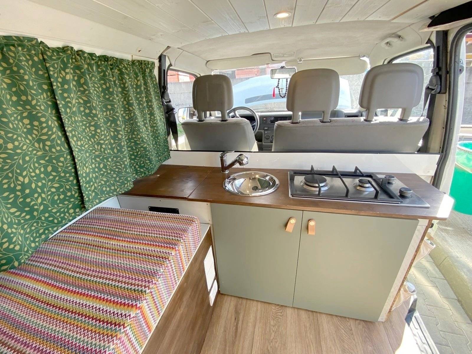 3 C Cartier/Brisebras Volkswagen T4