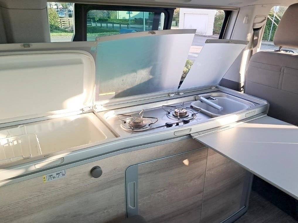 Volkswagen T6 California Coast