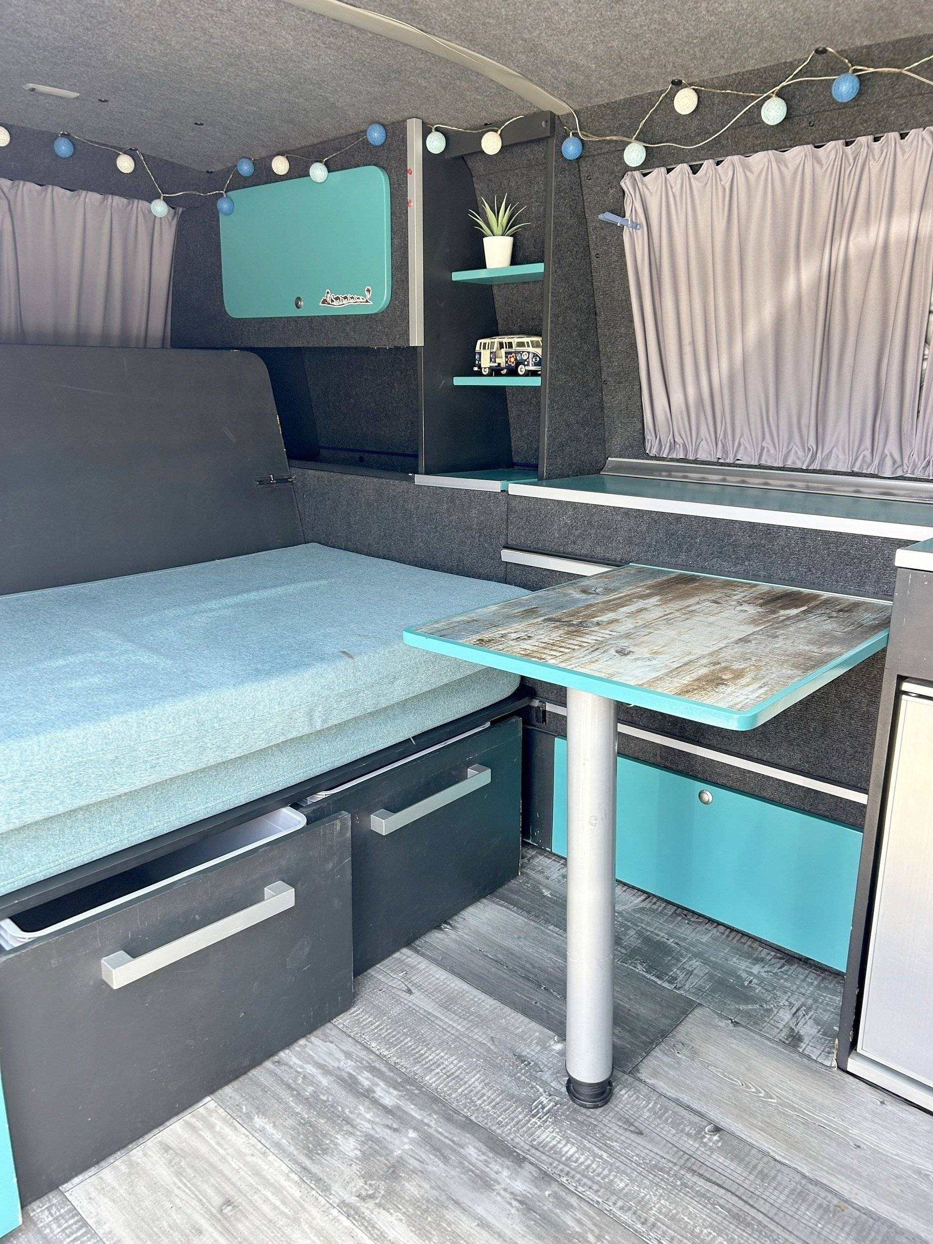 Volkswagen T5 2,5 l 102 ch