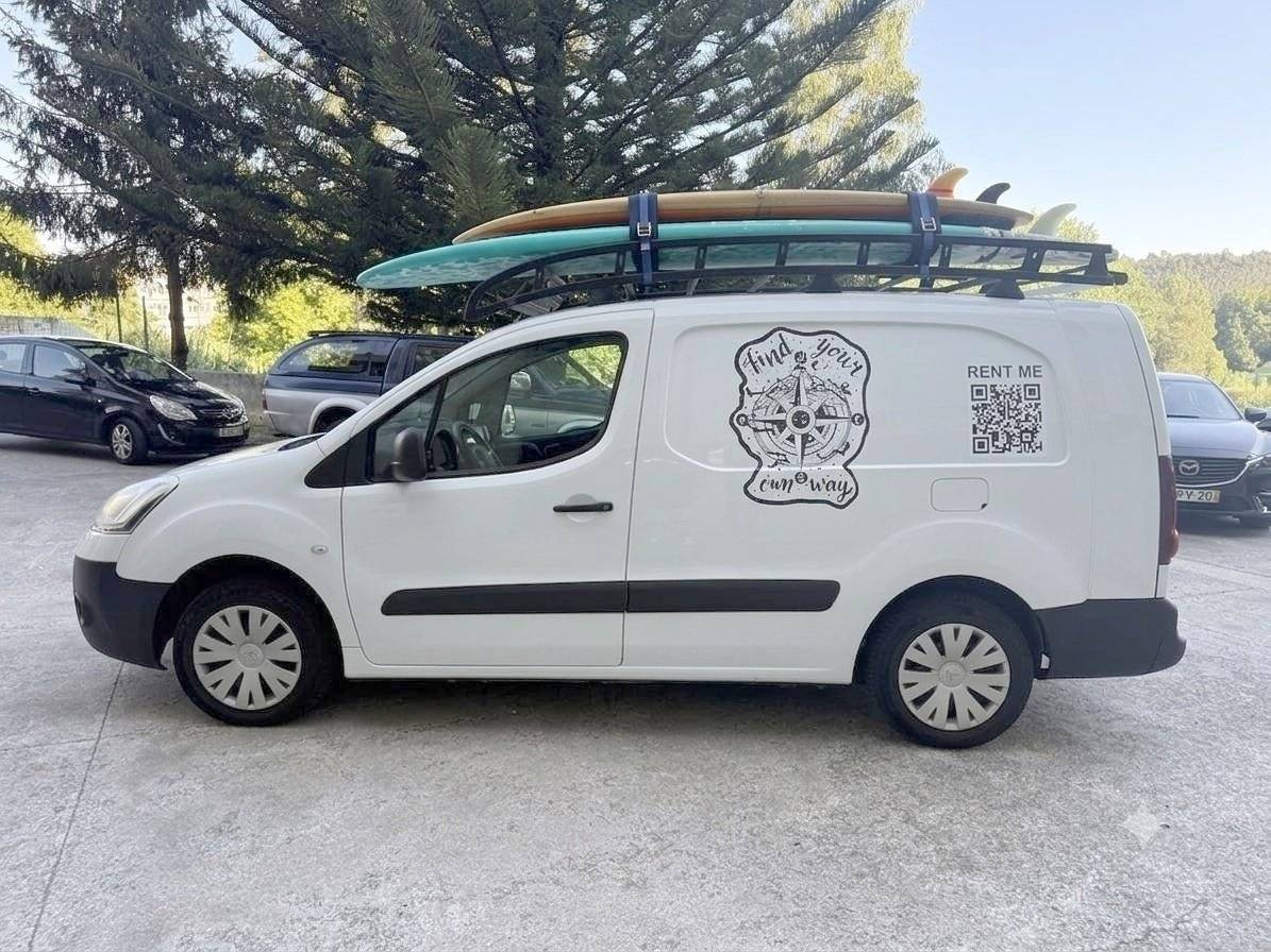 Van Mania van