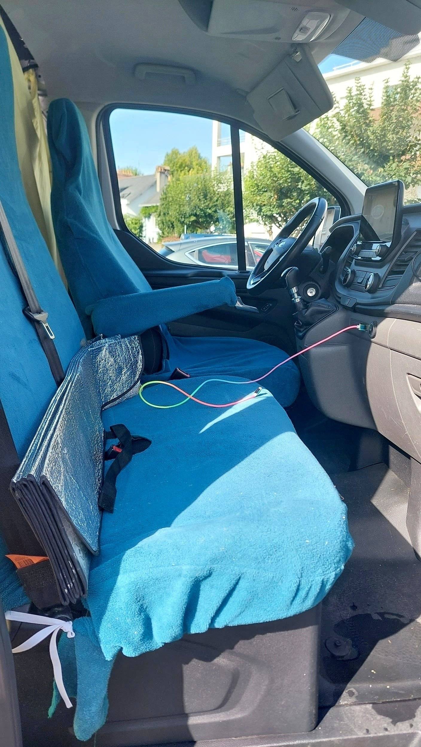 Ford Custom 2,0 l 130 ch