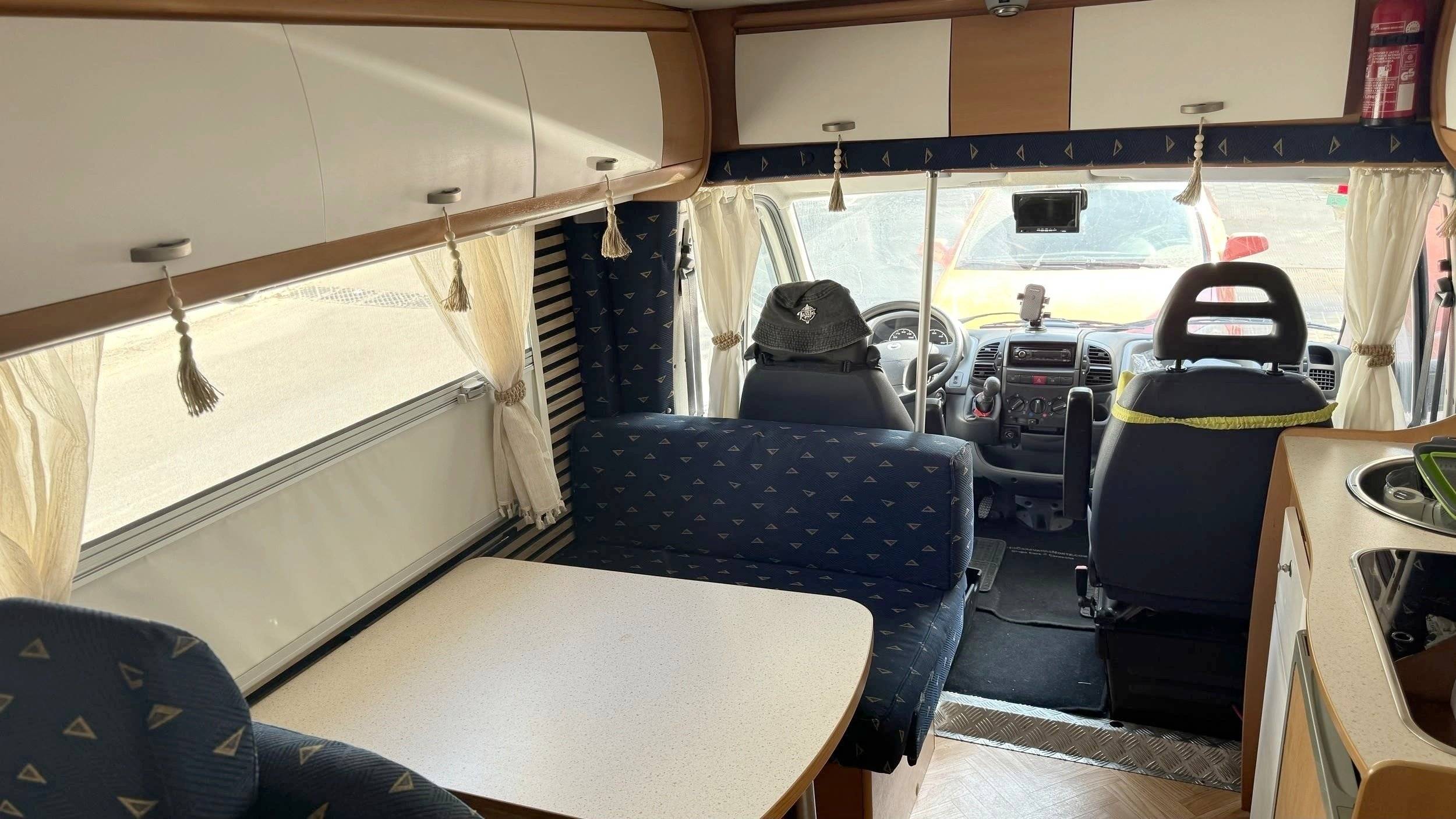 Dinette Fiat JOINT 154 - Yescapa