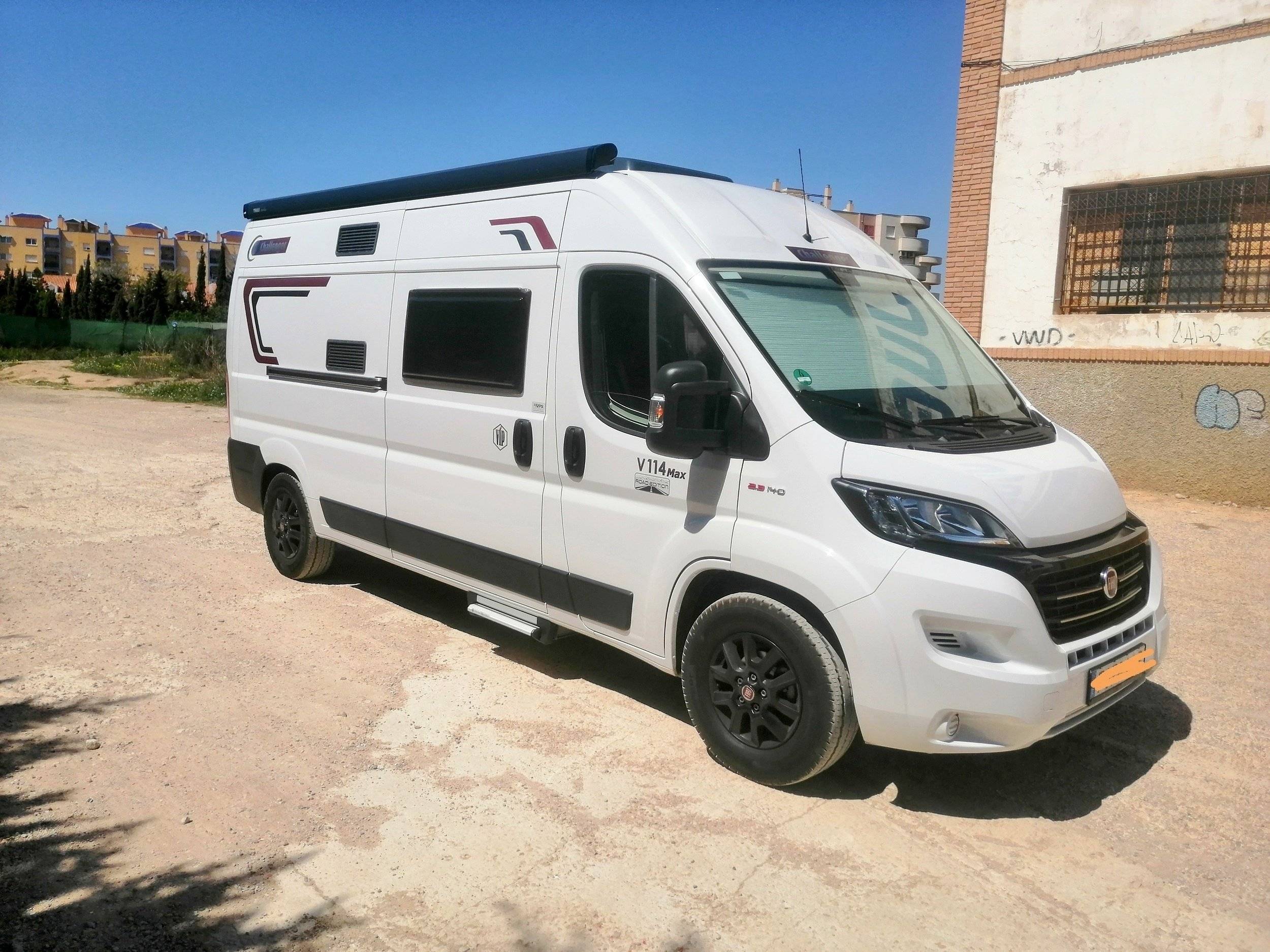 Challenger VANY 114 MAX