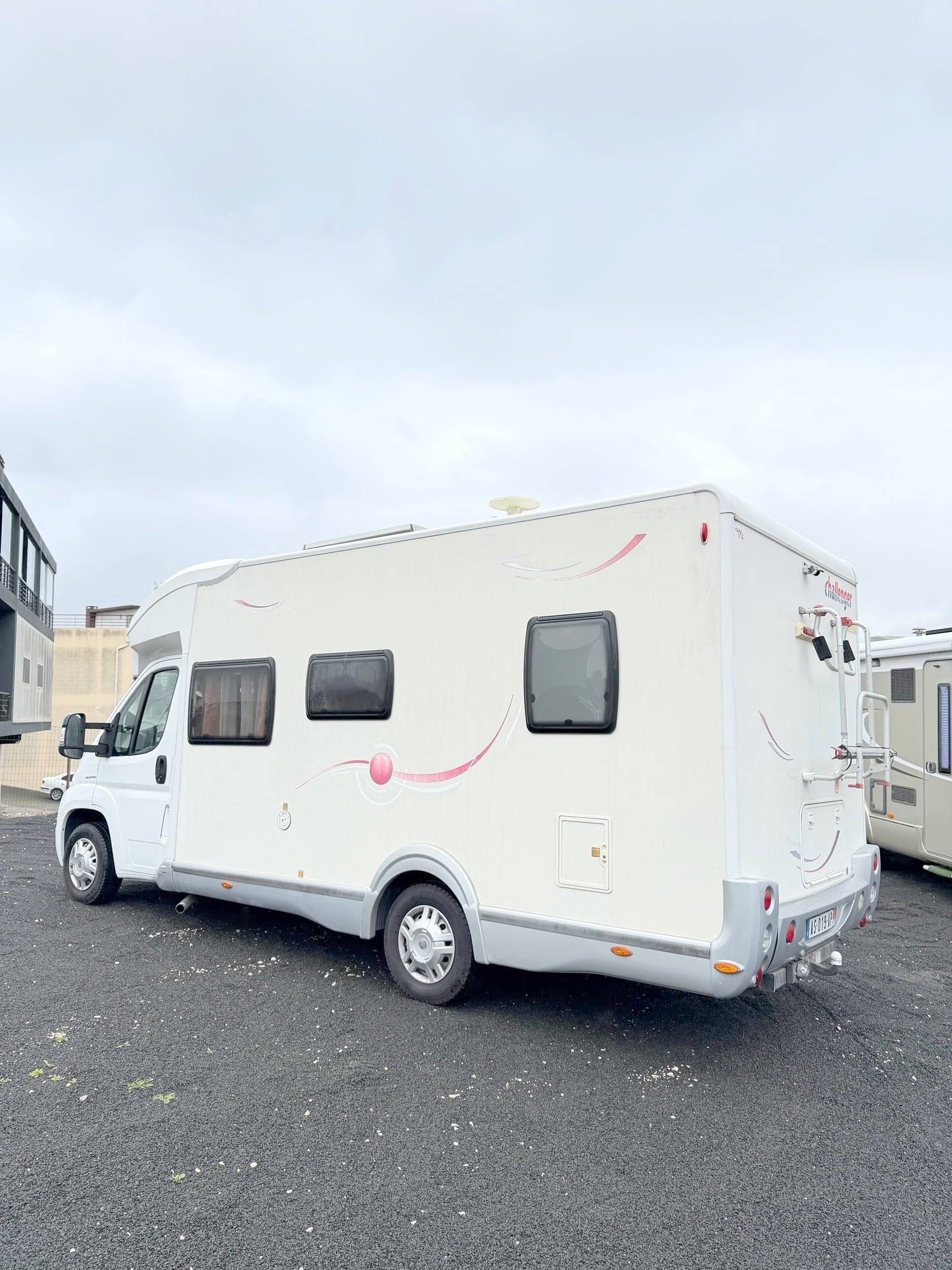 Challenger 2,3 l 130 ch