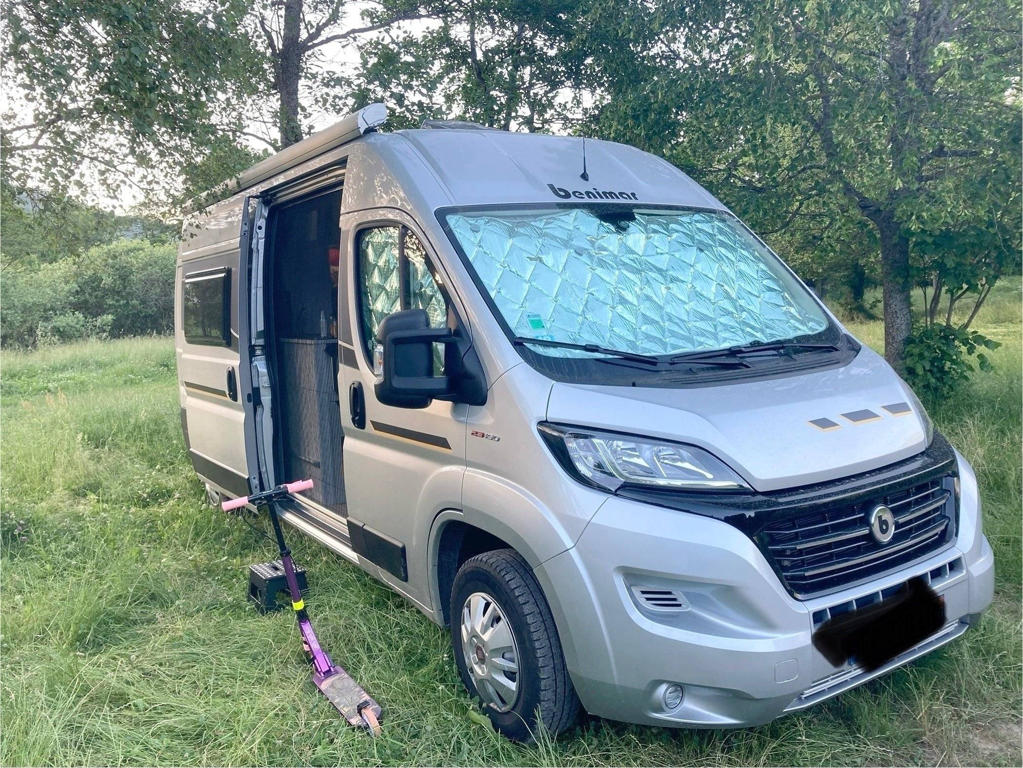 Front view from 3/4 Fiat Ducato 2,3 l 150 ch - Yescapa