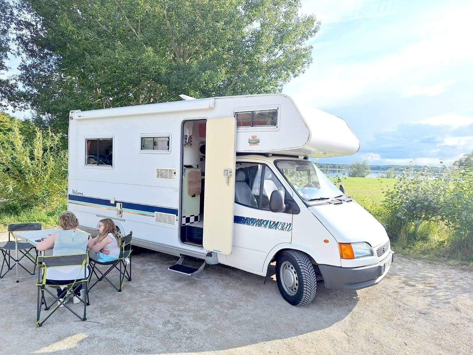 Front view from 3/4 Ford Transit - Yescapa