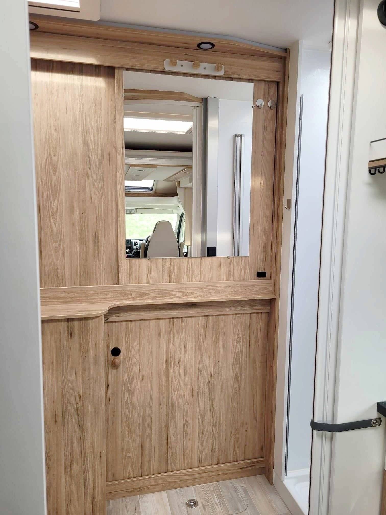 Bavaria BAVARIA T696D