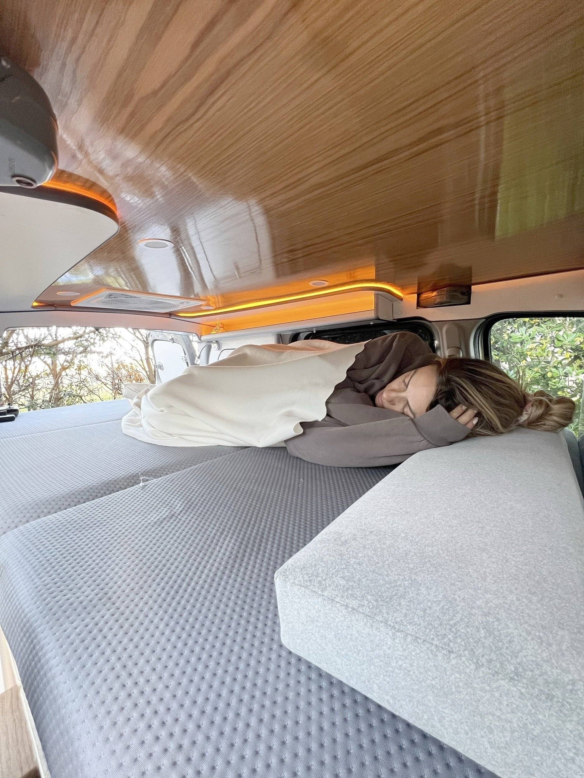 Plazas en cama Renault Kangoo 1,5 l DCI 105 ch - Yescapa