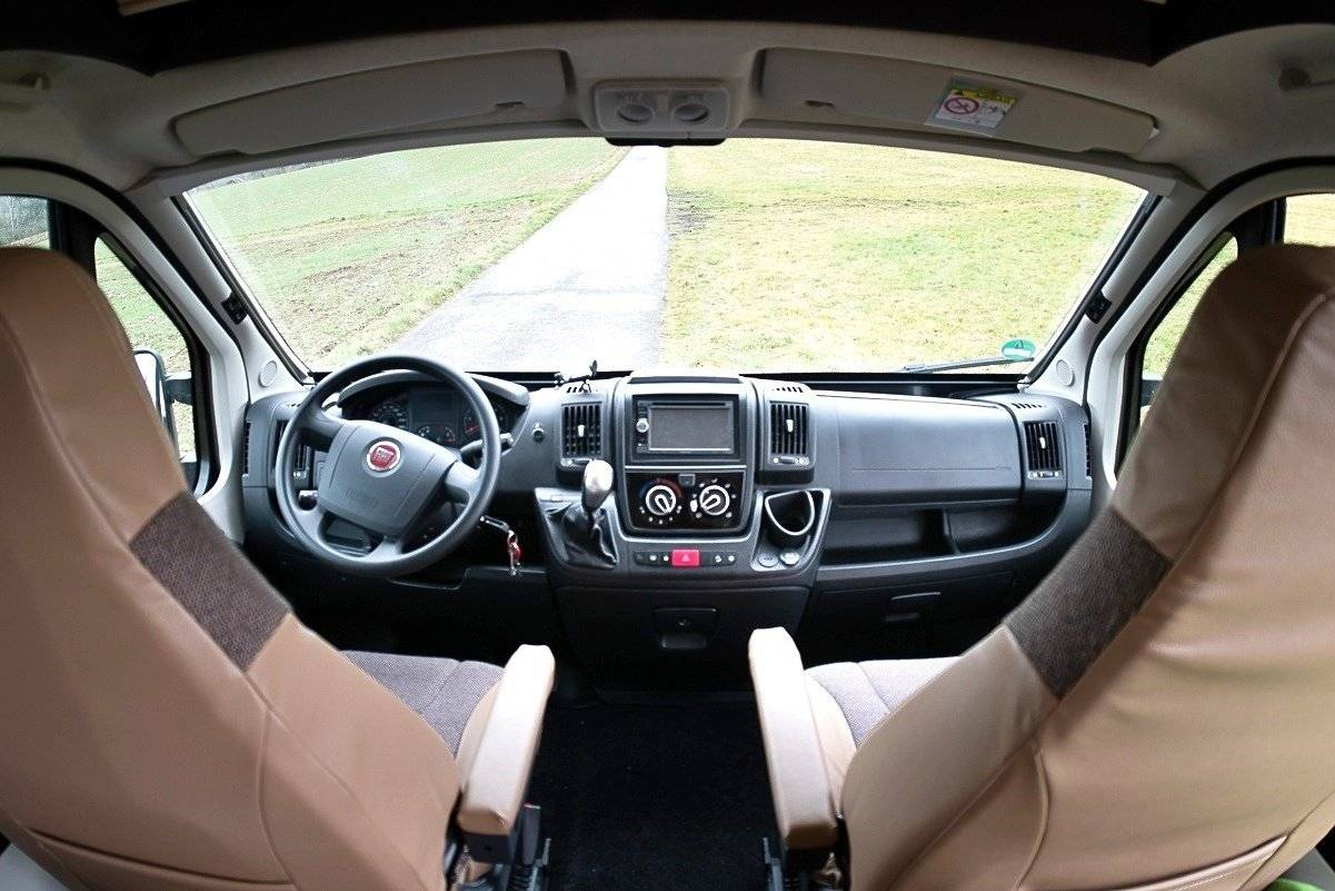 Dreamer Family Van Select Rapido