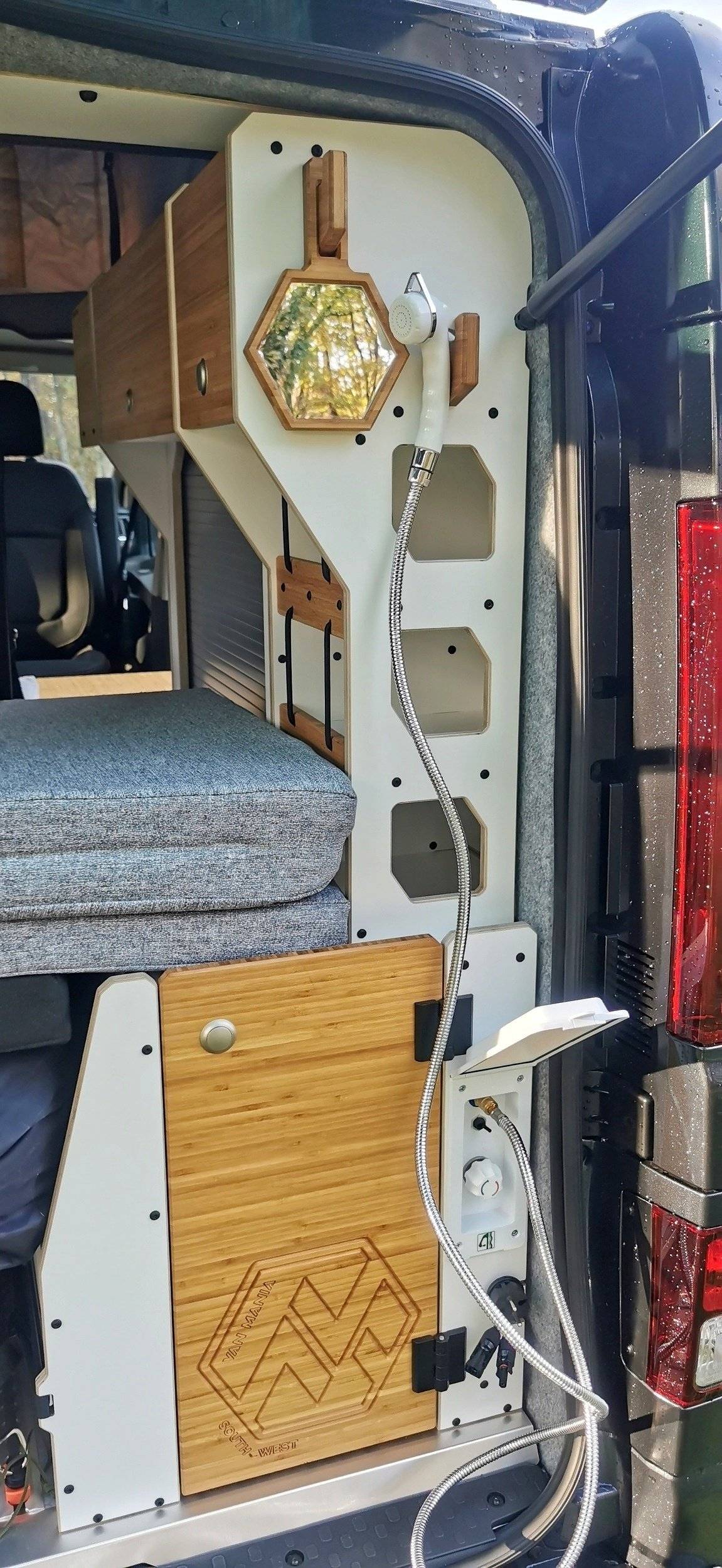 van mania South West 5 places - Remouillé