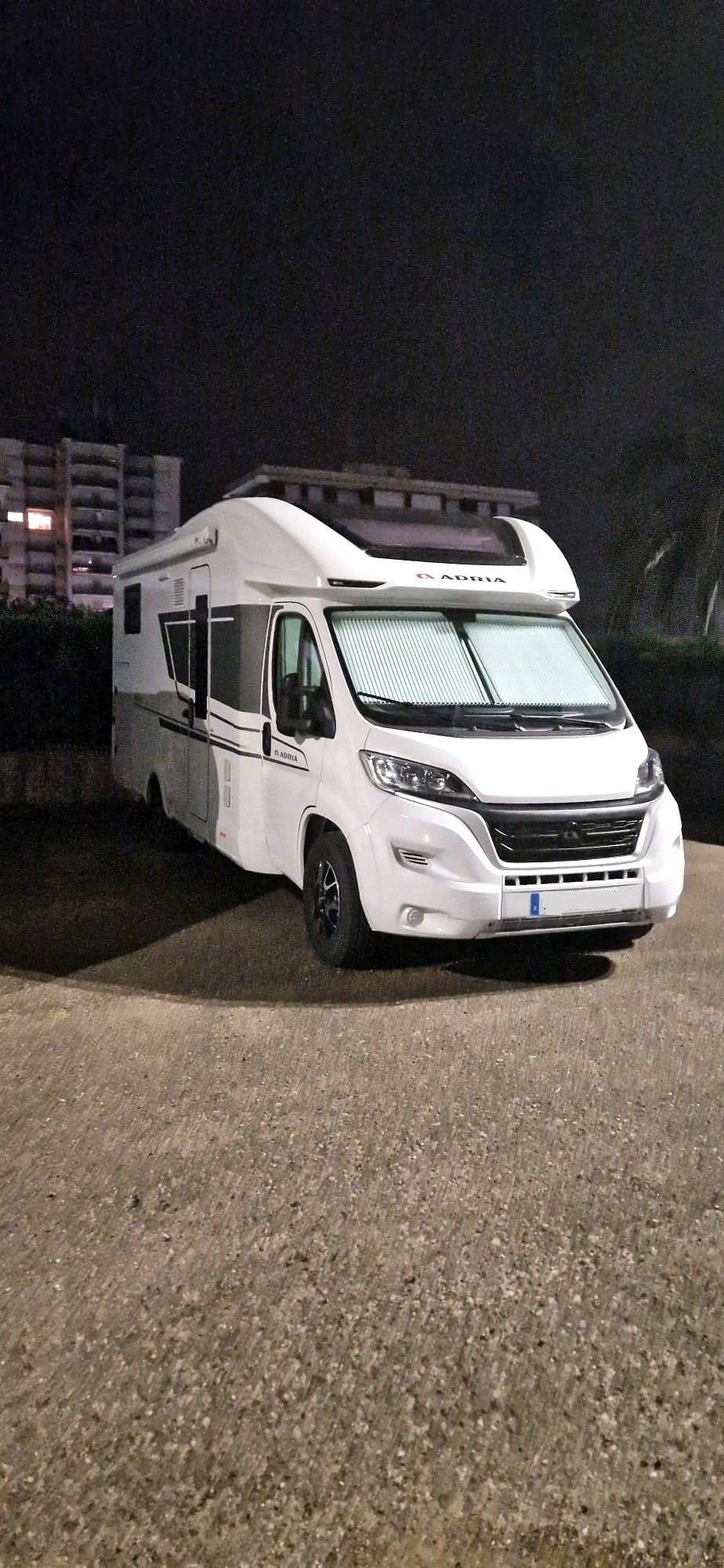 Adria Adria Matrix Axess 670 SL