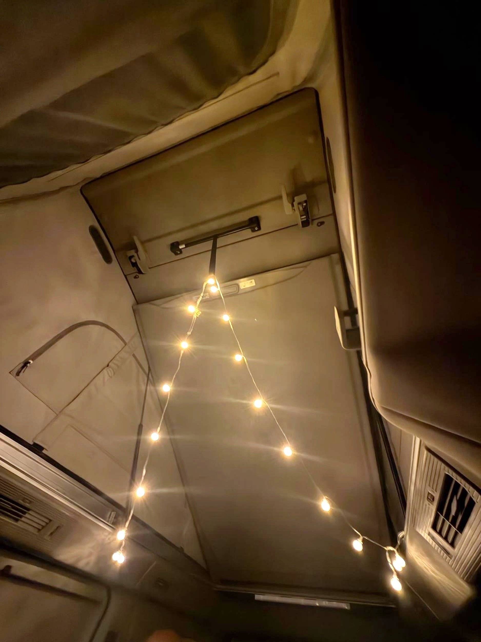 Volkswagen T7 California Beach Tour