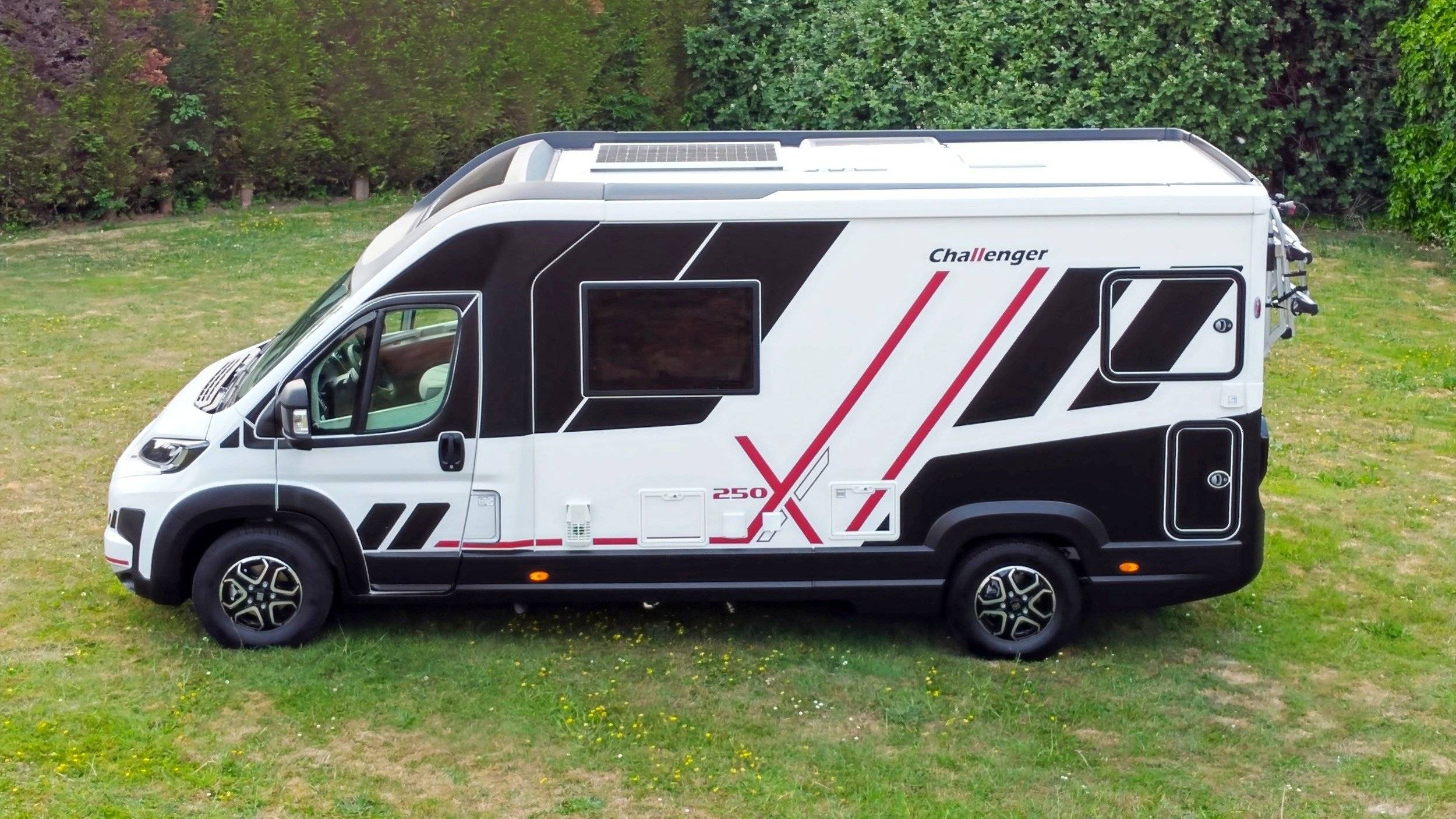 Challenger Challenger 250 Open Edition