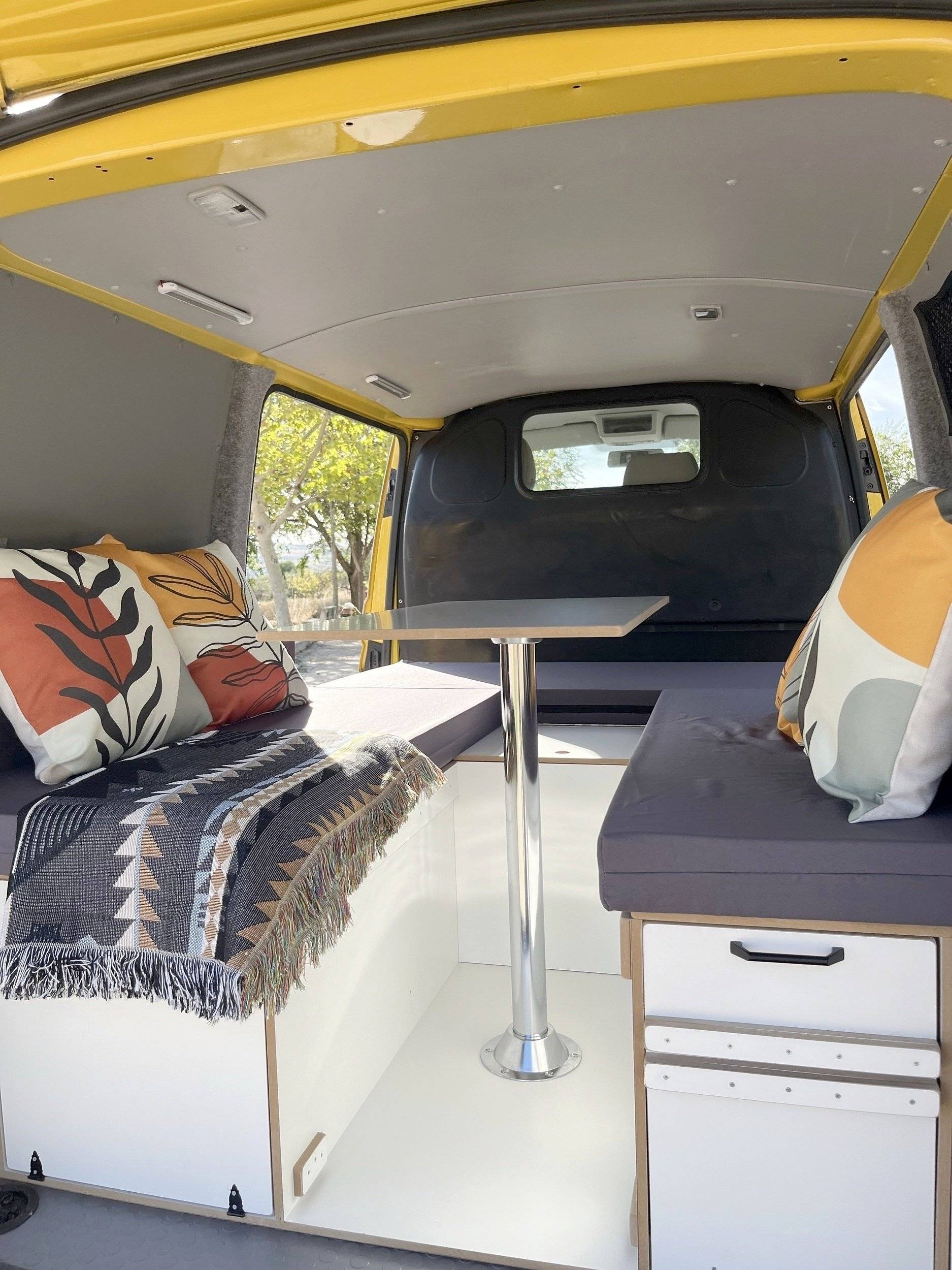 Volkswagen T5 2,0 l 102 ch