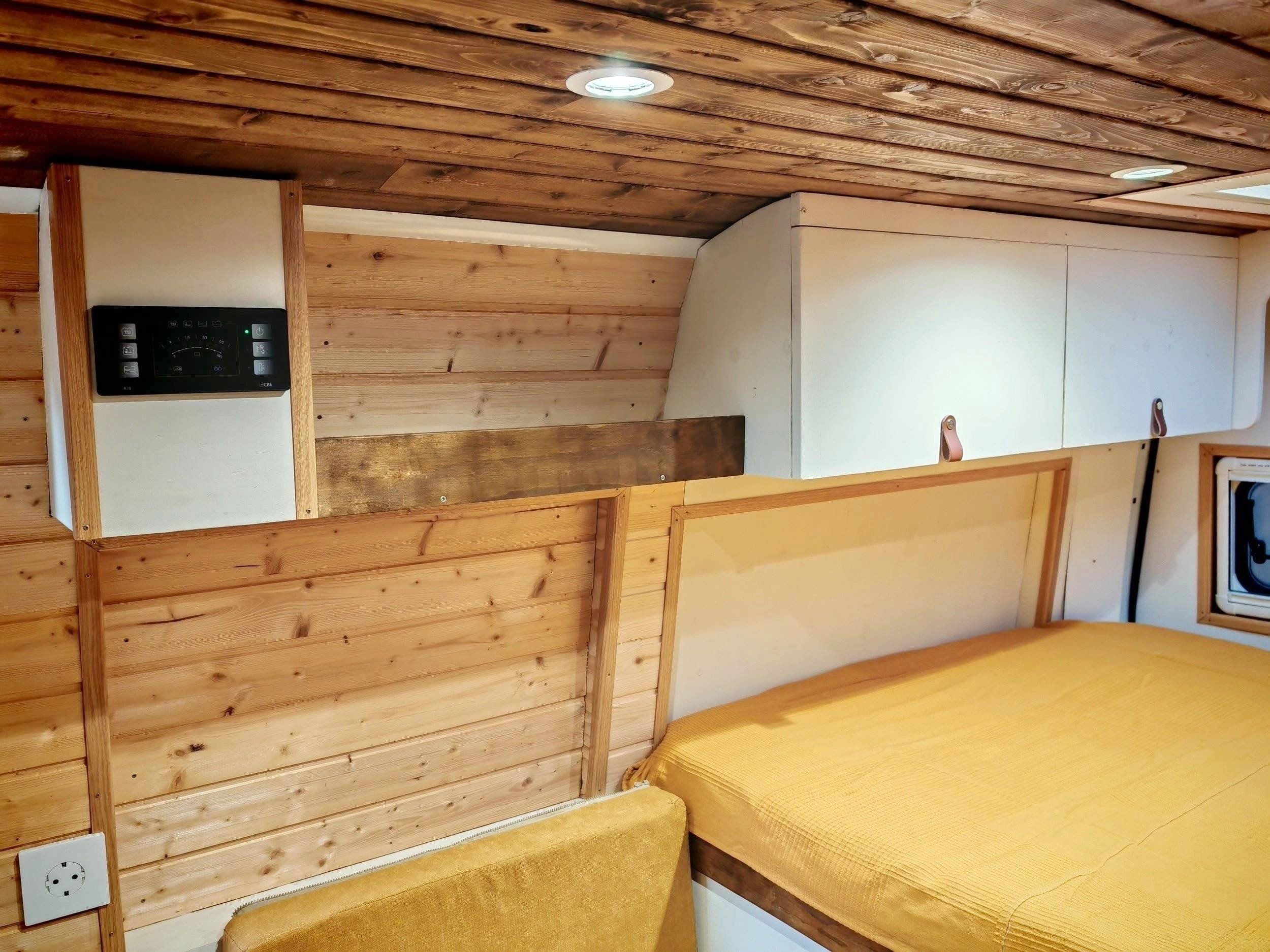 Plazas en cama Renault Master 2,3 l 130 ch - Yescapa