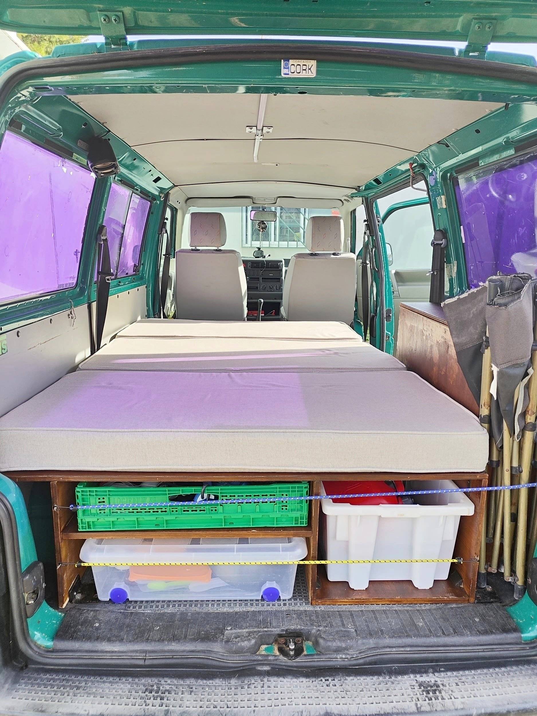 Couchages Volkswagen Transporter T4 - Yescapa