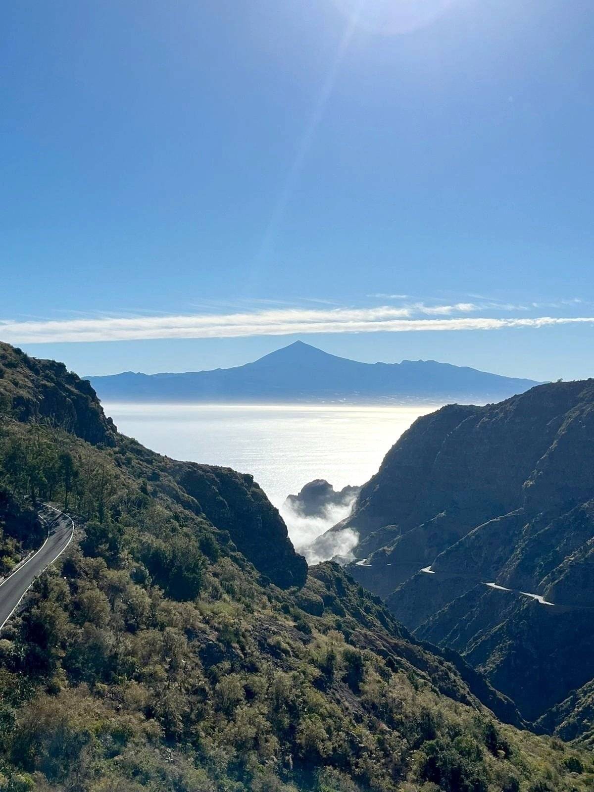 Hyundai H-1 2.5 td svx 4p