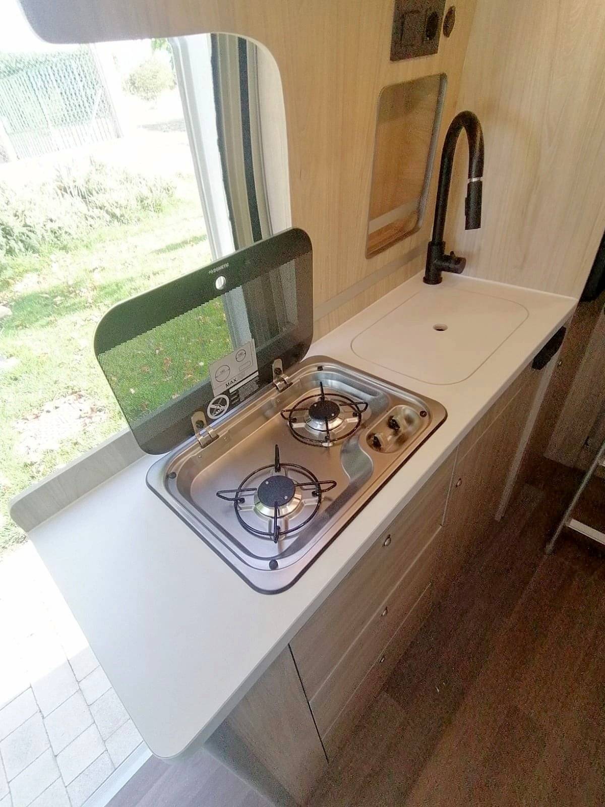 Angolo cucina Citroën Citroën jumper - Yescapa