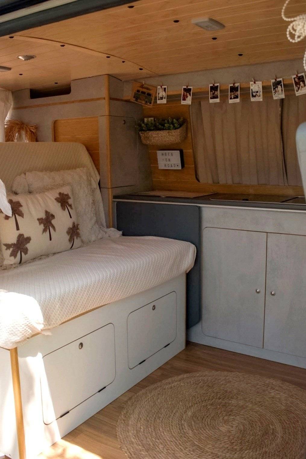 Volkswagen VOLKSWAGEN TRANSPORTER T5 2.0