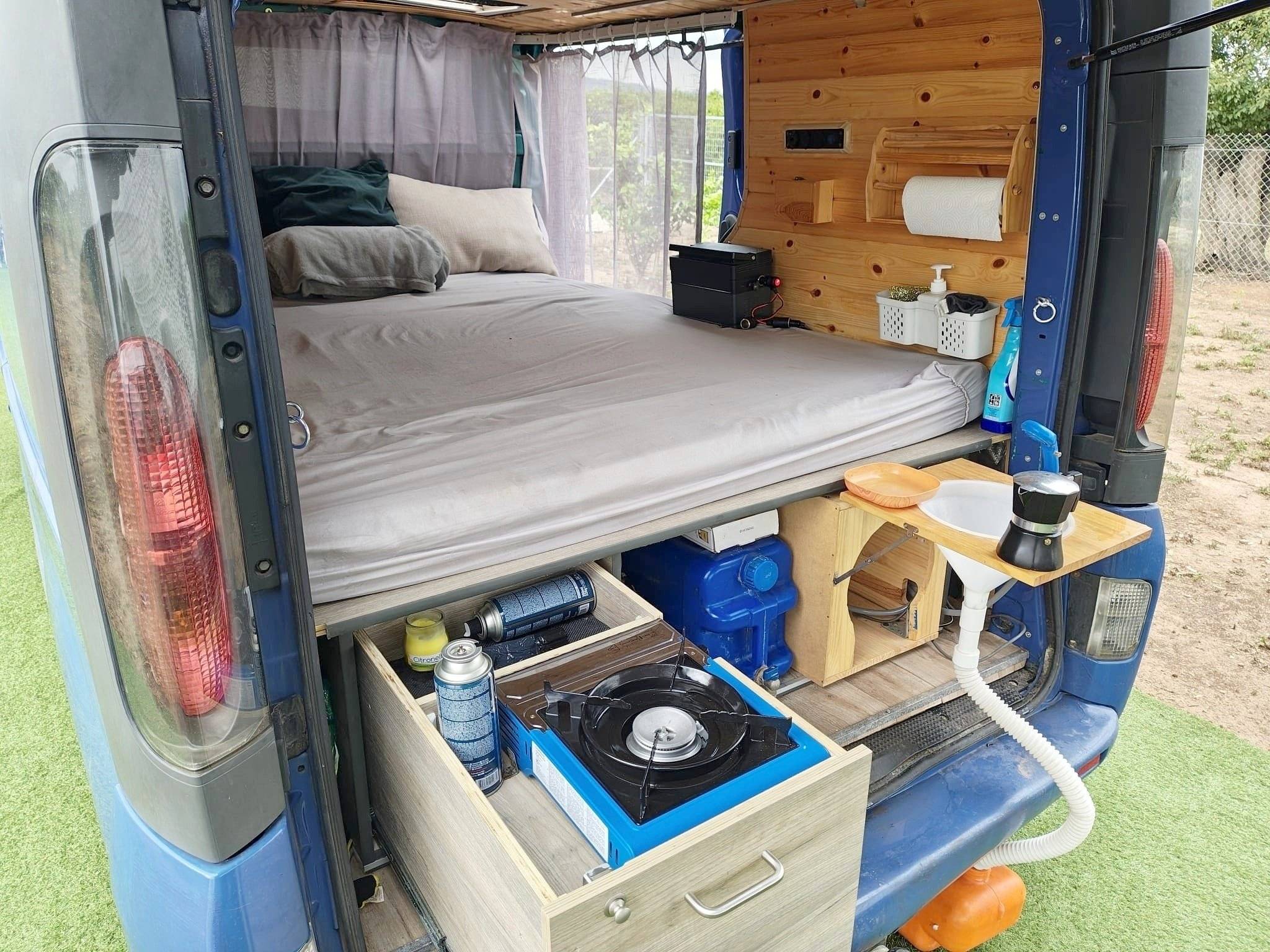 Kitchen Renault Renault trafic cm font t vendome - Yescapa