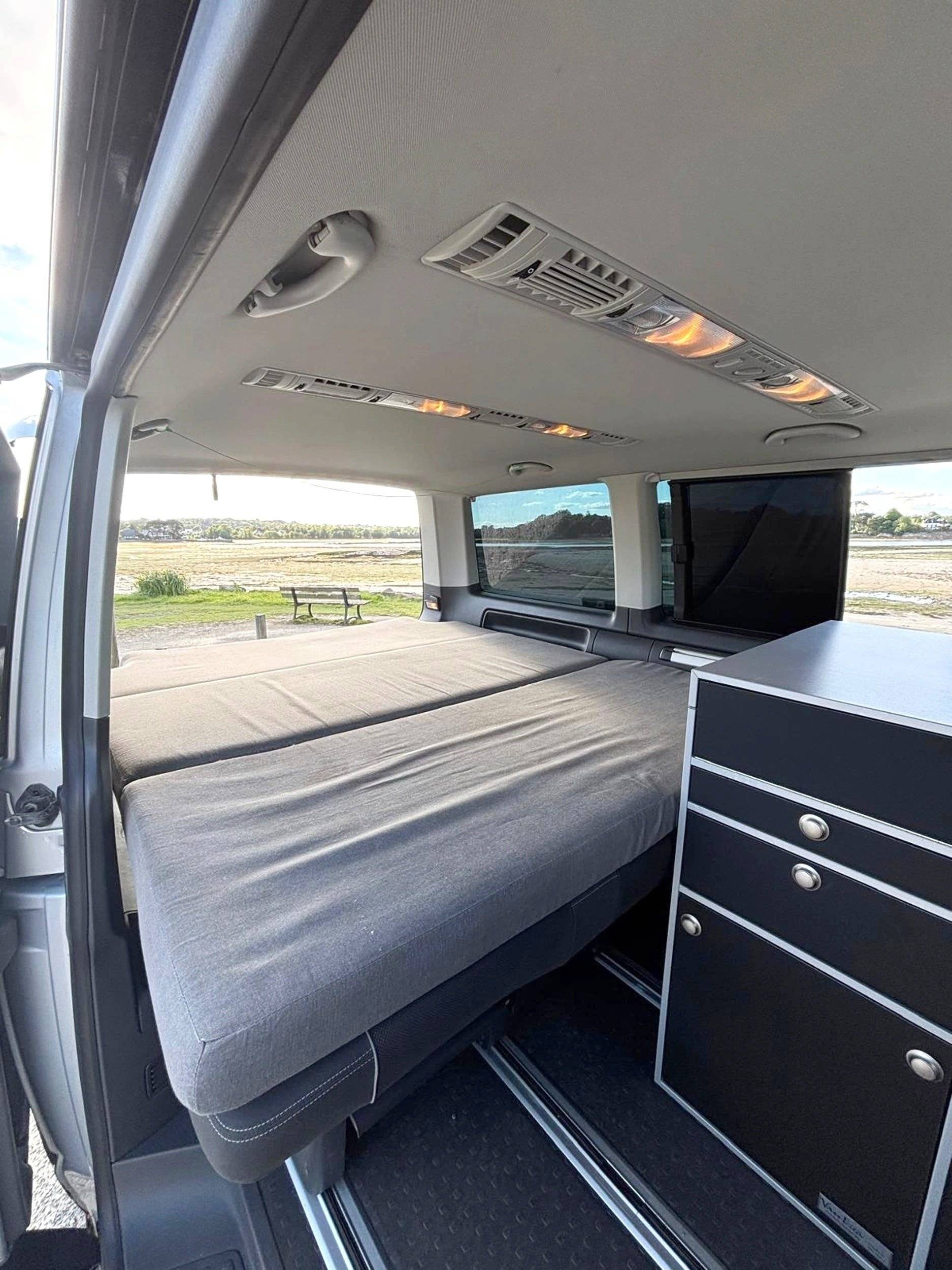 Plazas en cama Volkswagen - Yescapa