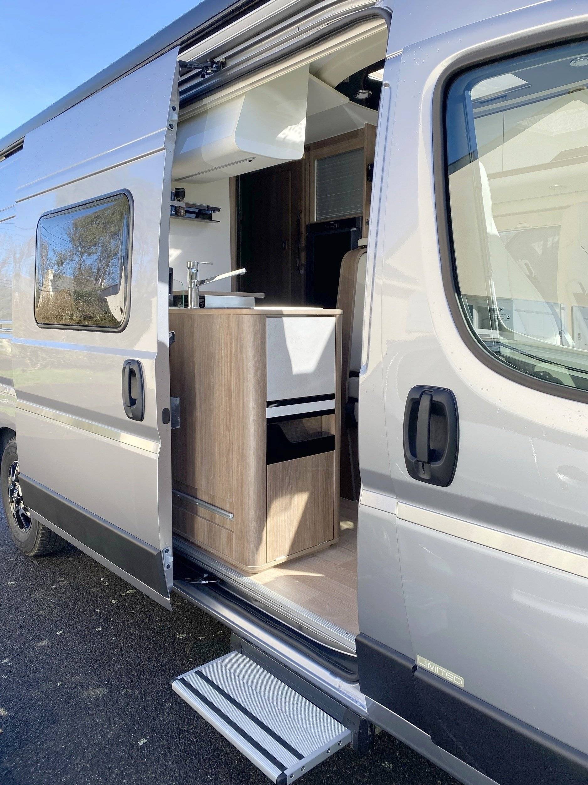 Campérêve 643 LIMITED