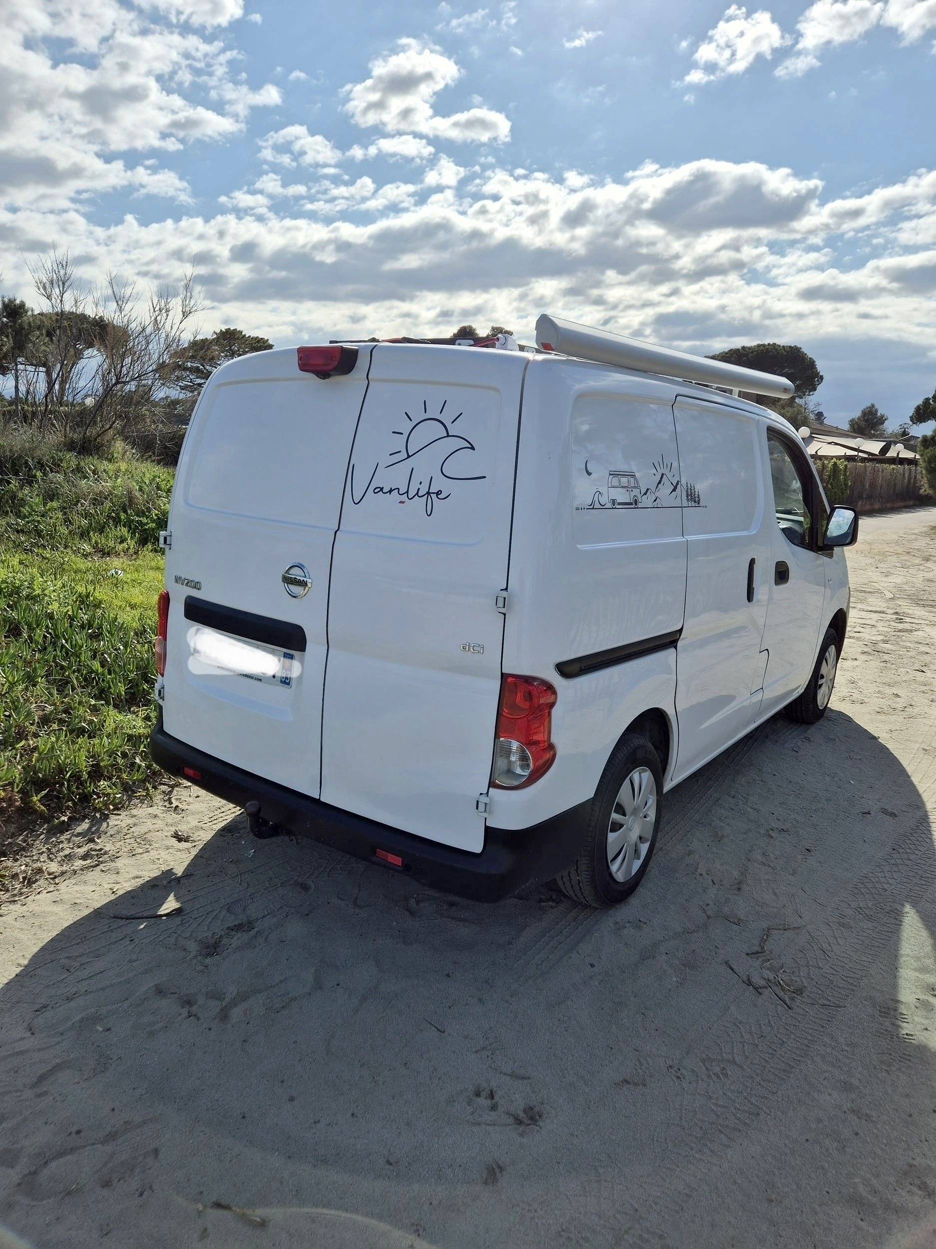 Nissan NV200