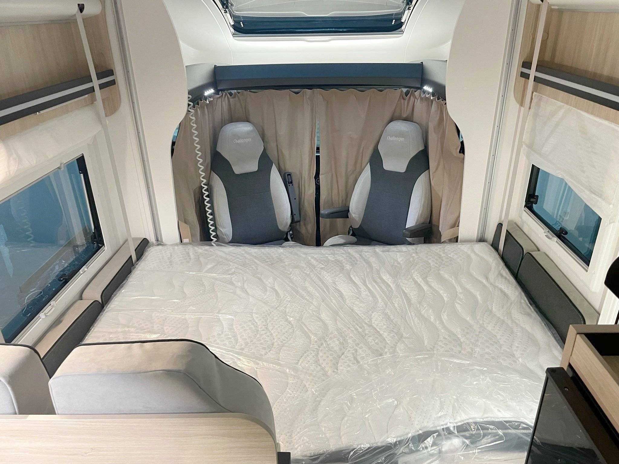 Challenger Challenger 384