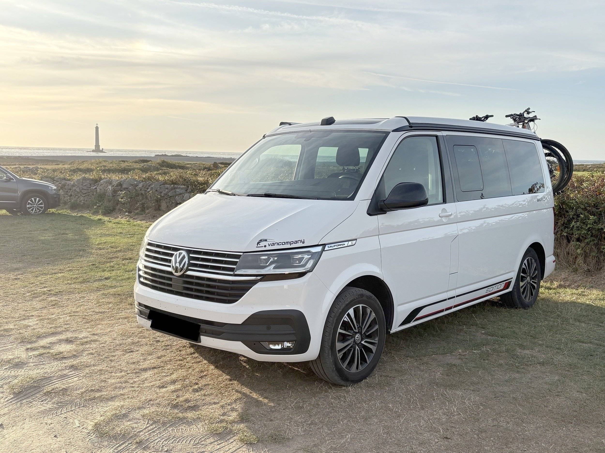 Front view from 3/4 Volkswagen California t6.1 edition - Yescapa