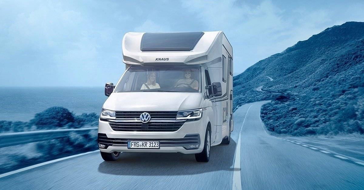 Vue avant de 3/4 Fiat Knaus Tourer Van 500 MQ - Yescapa