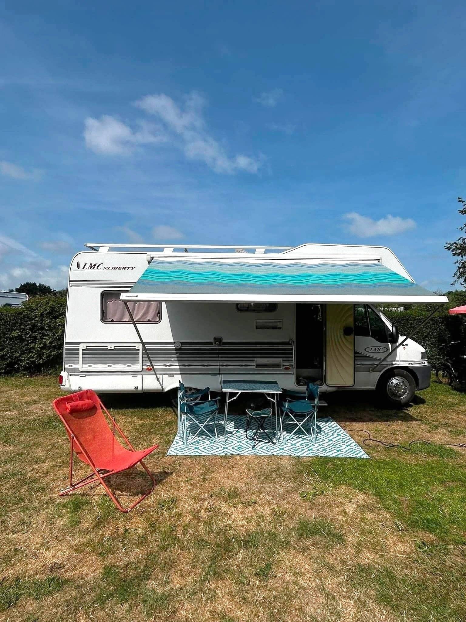 Front view from 3/4 Fiat - Yescapa