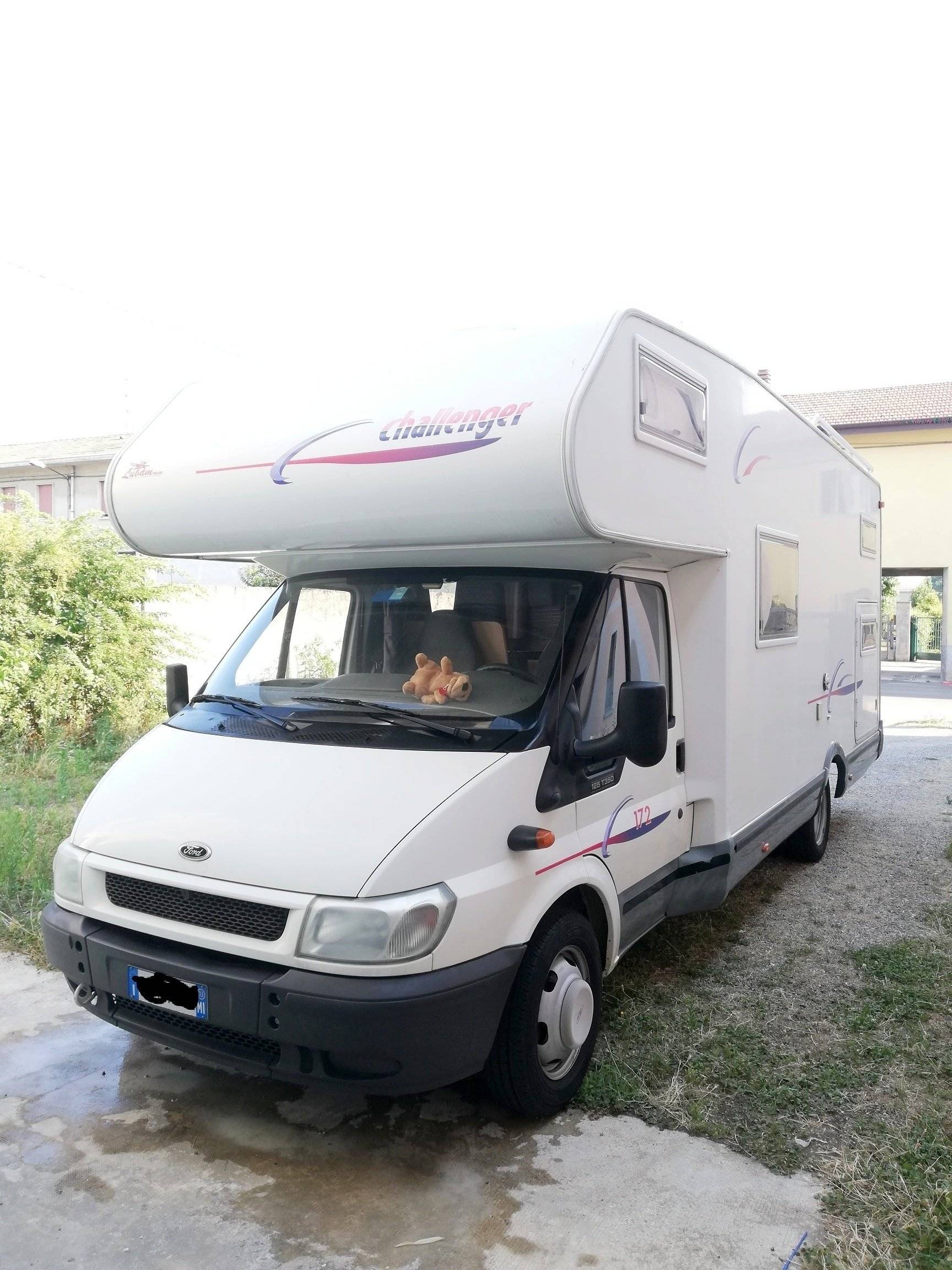 Challenger Transit 2,5 l TDCi 140 ch.