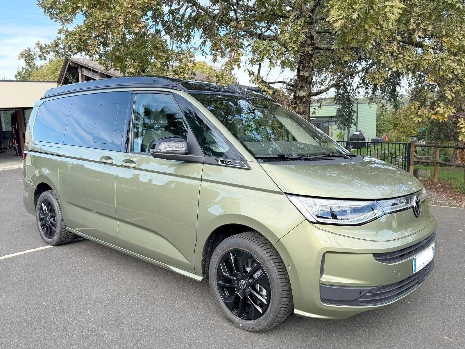 Vista frontale a ¾ Volkswagen California OCEAN - Yescapa
