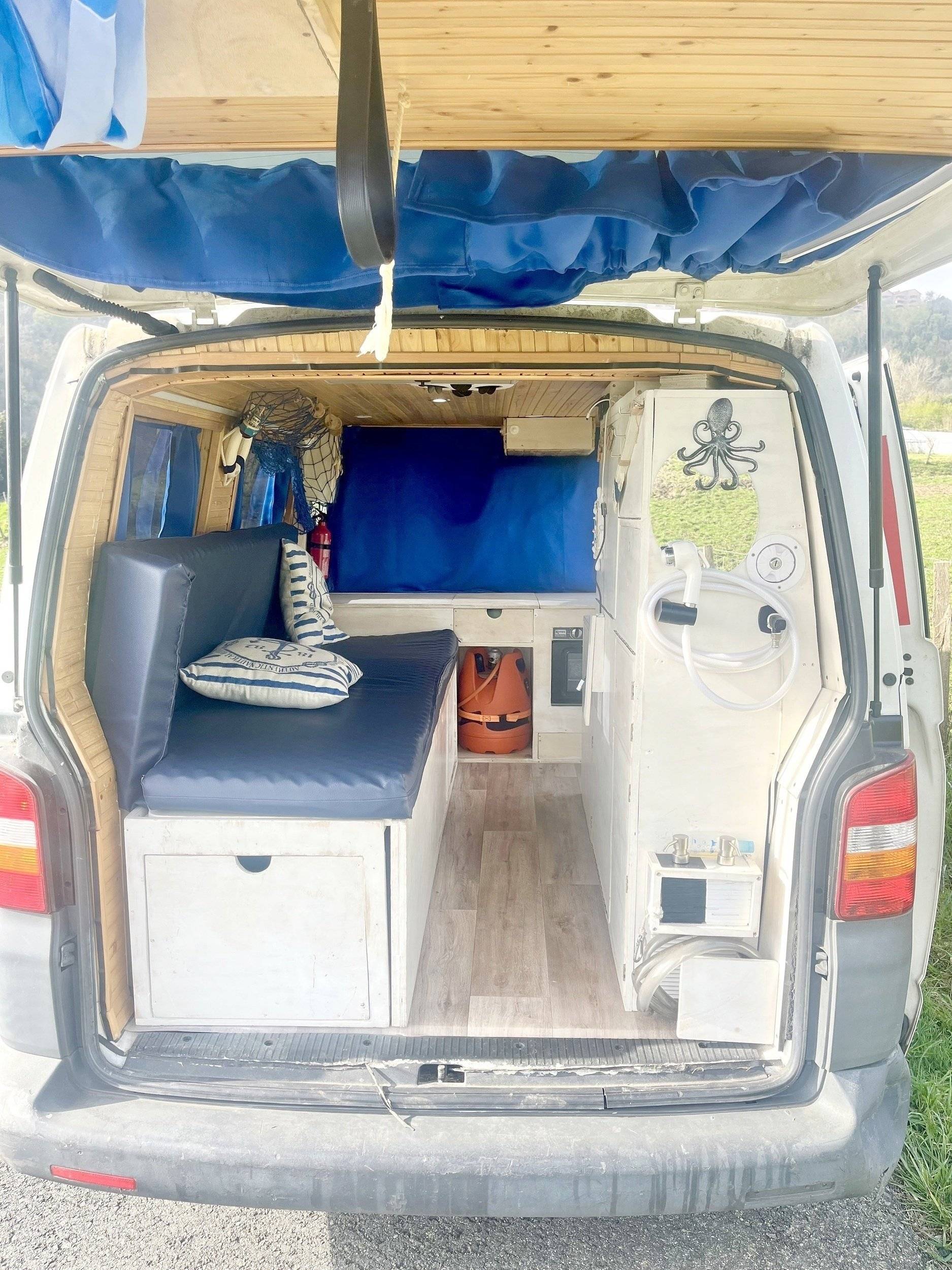 Volkswagen T5 2,5 l 130 ch