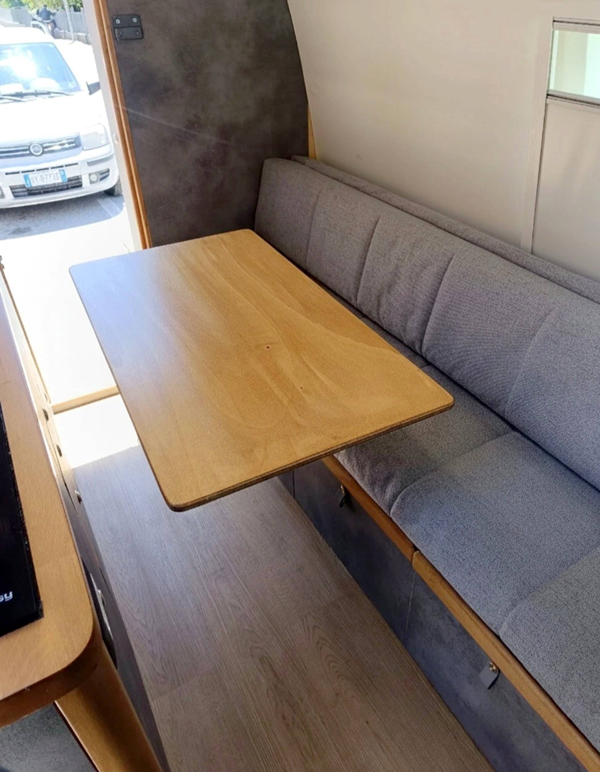 Volkswagen T5 2,5 l 130 ch