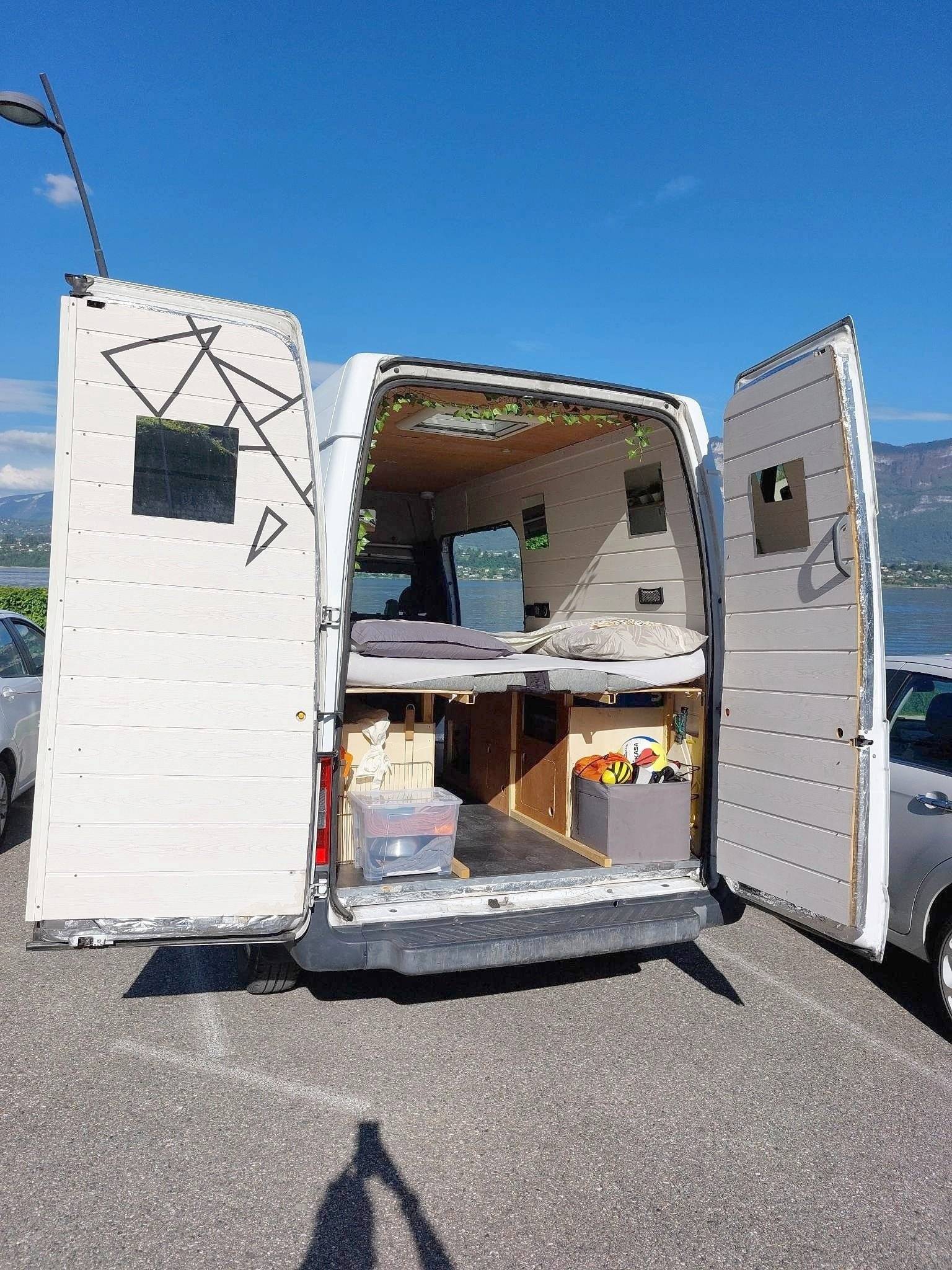 Bauges Automobiles FORD TRANSIT 140CV