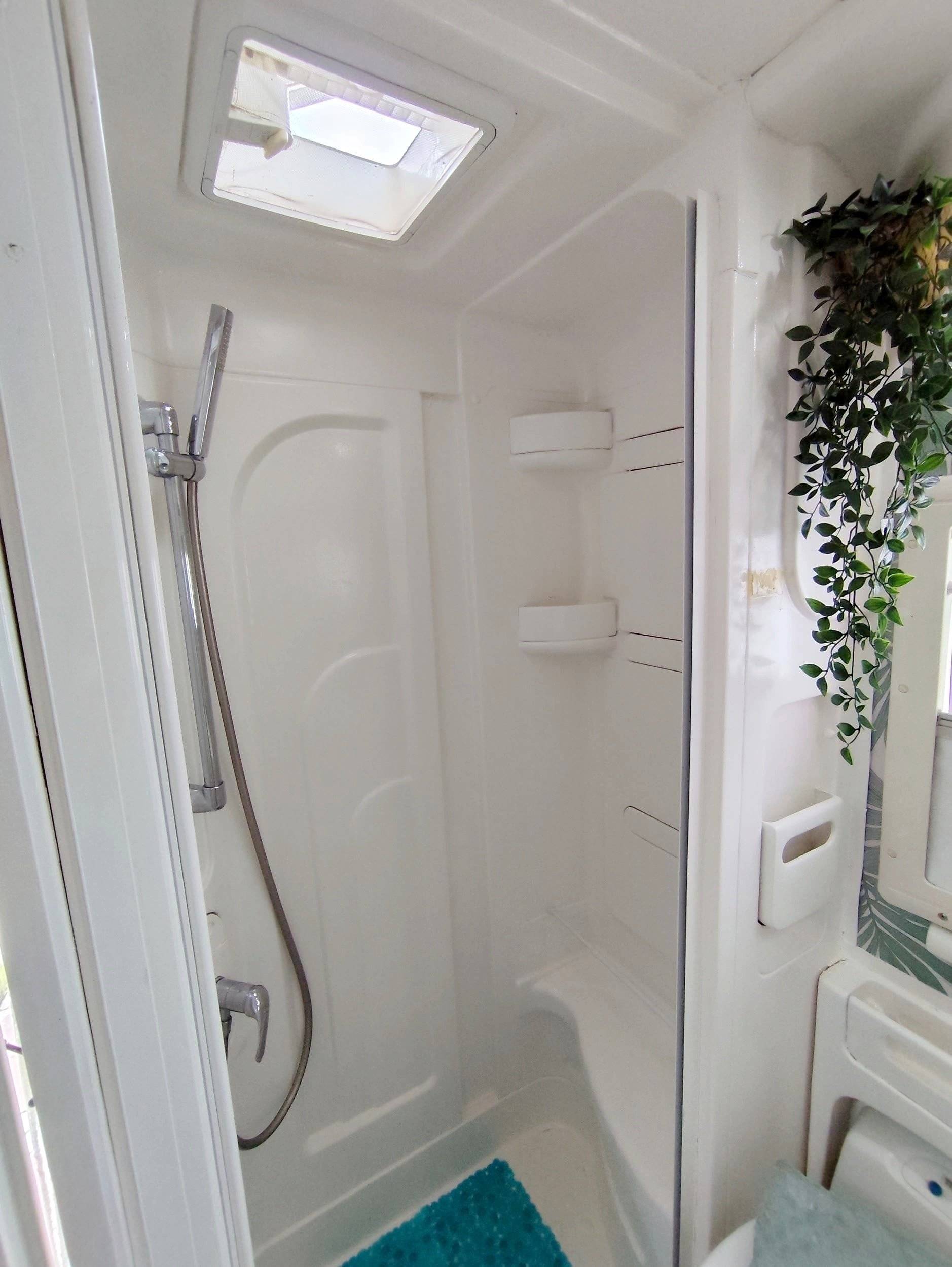 Joint Fiat Ducato, 2.3 l 140 Multijet, Euro 6d-Temp