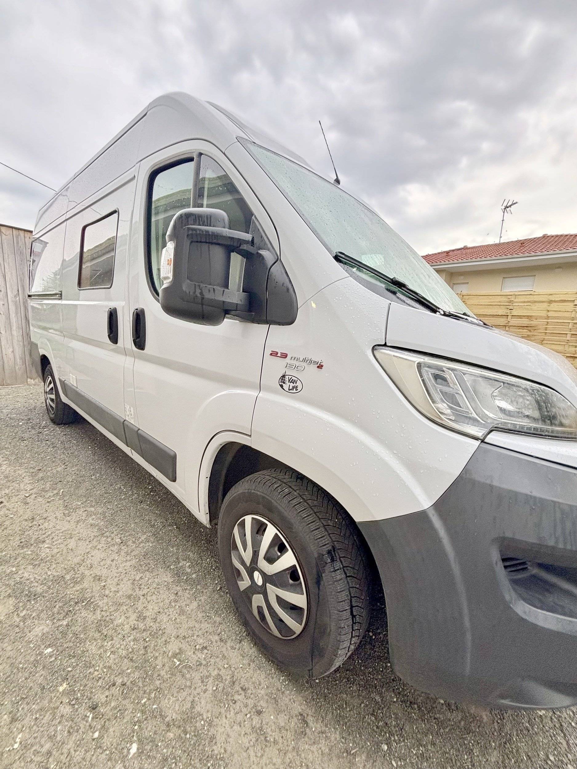 Vista de 3/4 Fiat - Yescapa