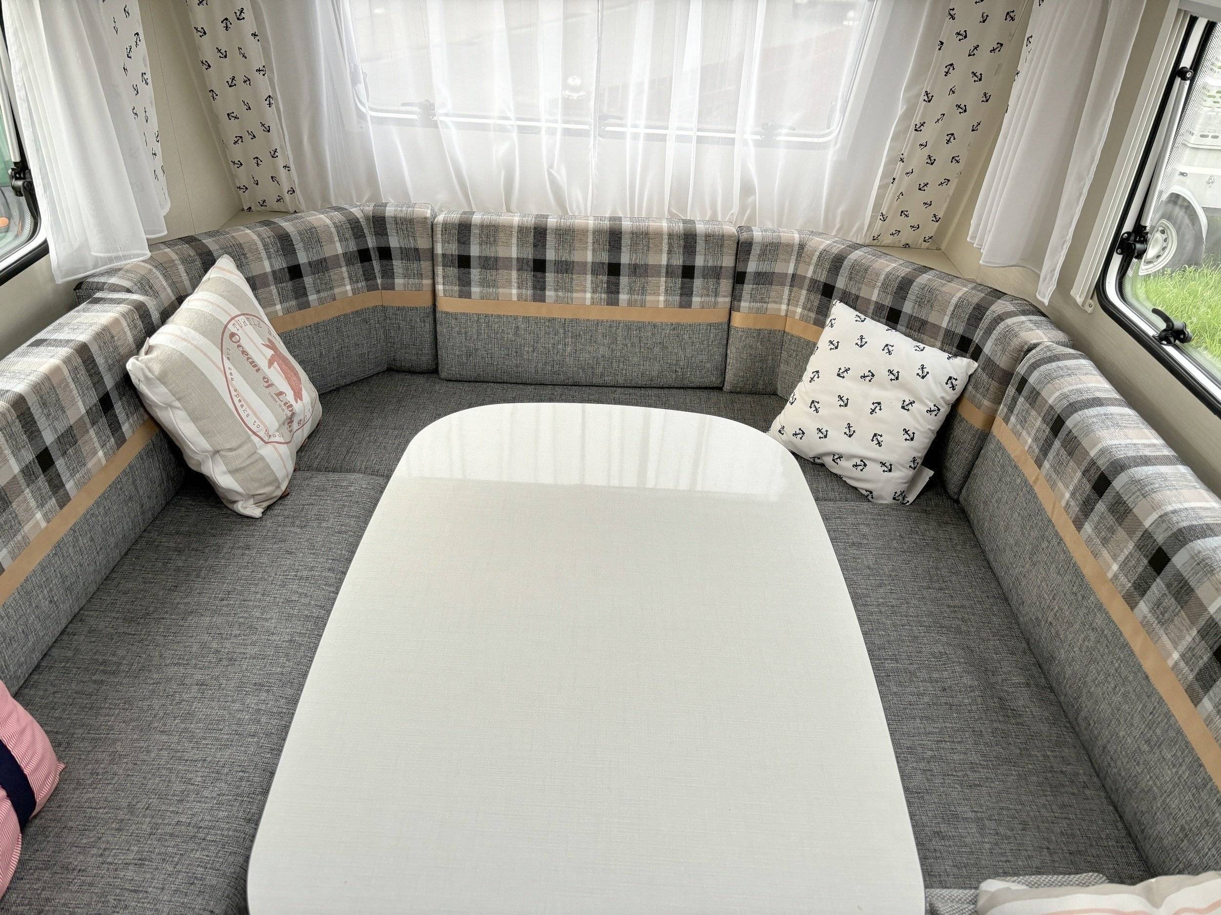 Carado Sunlight Wohnwagen Wolf-12