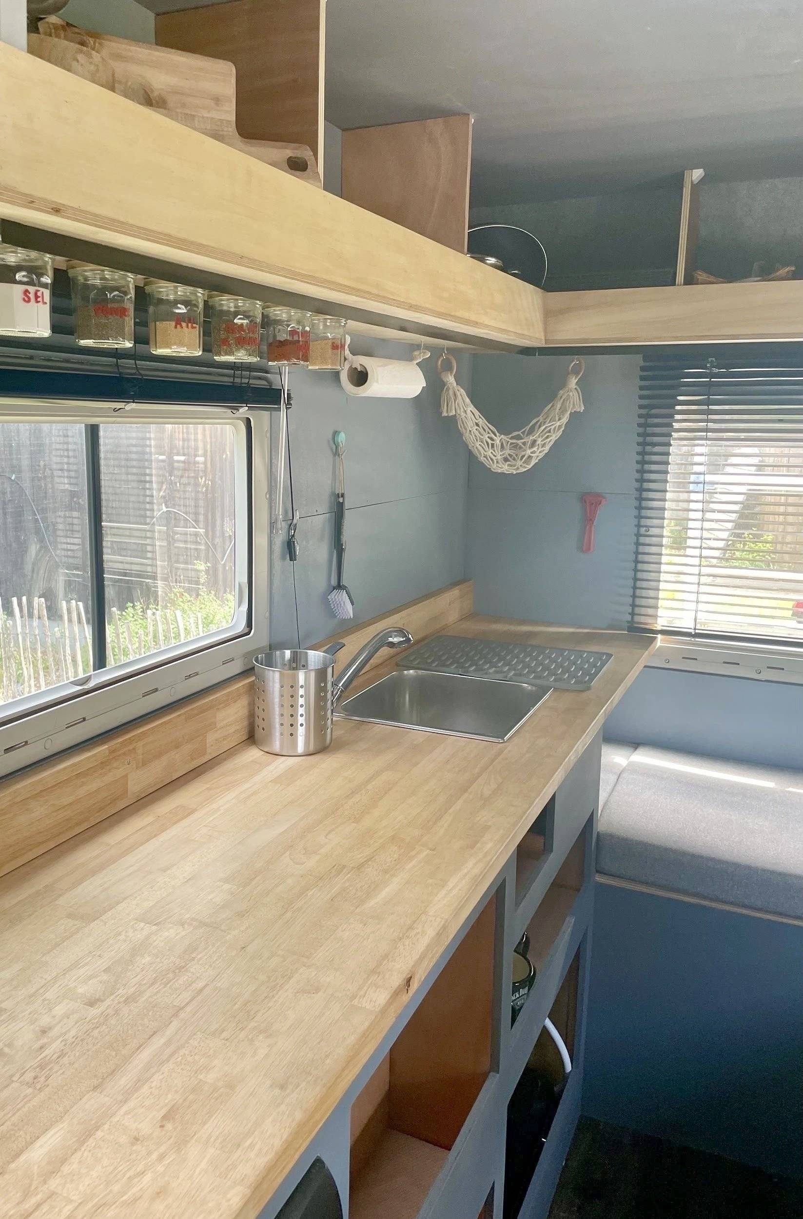 Challenger Transit 2,2 l 140 ch