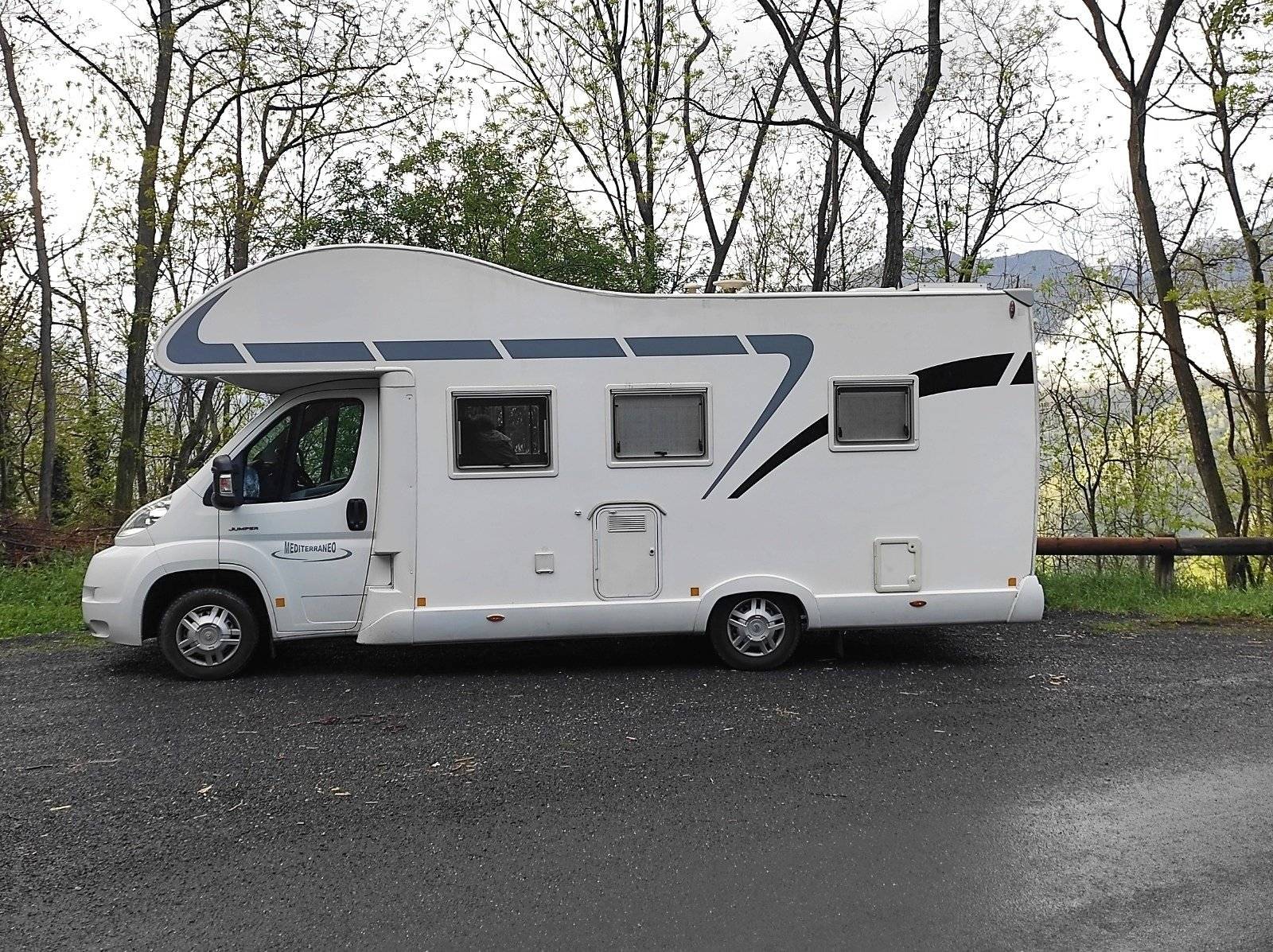 Vista del vehicle angle davanter Citroën - Yescapa