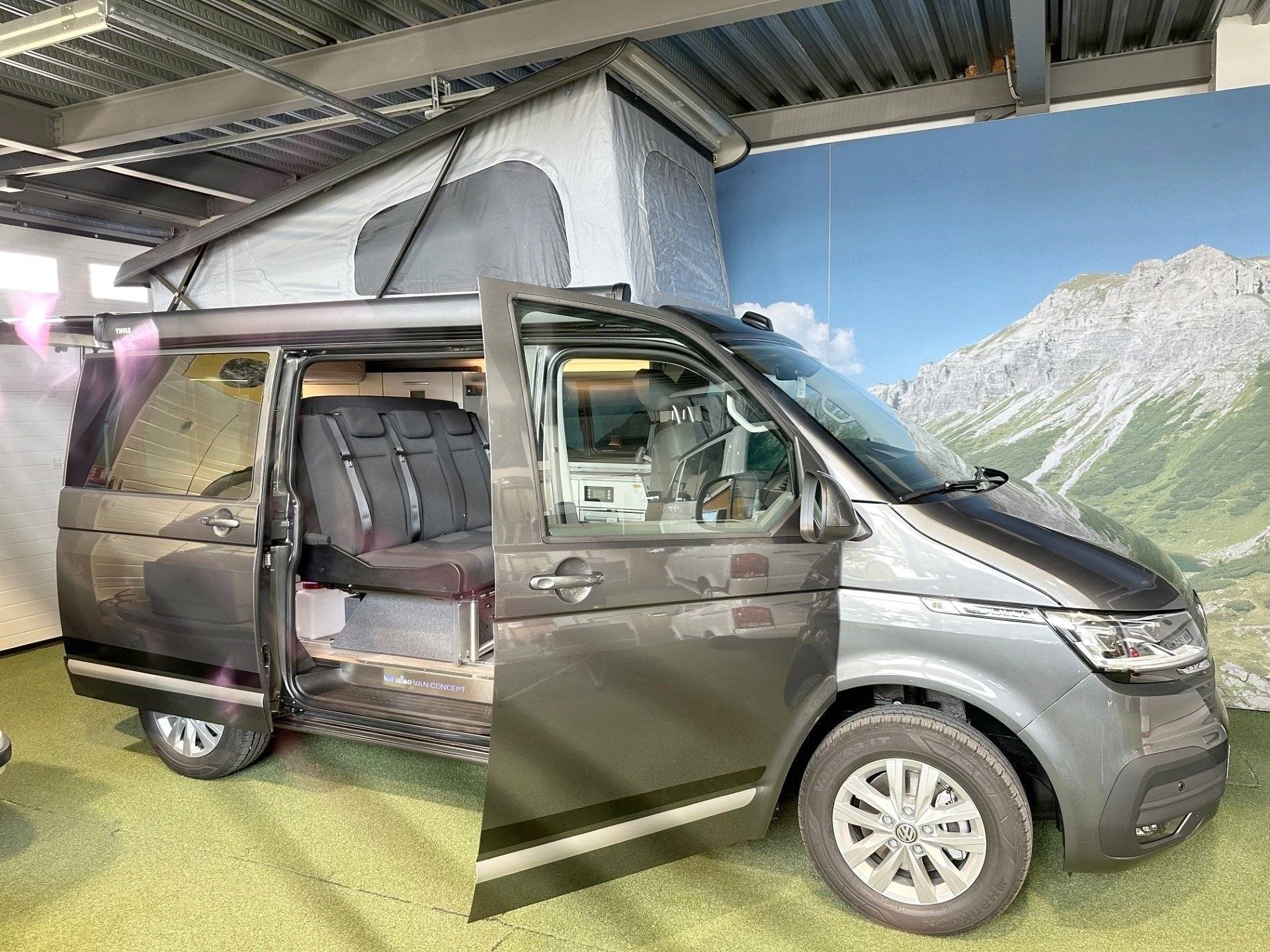 Vista frontale a ¾ Volkswagen Volkswagen T6.1 - Yescapa