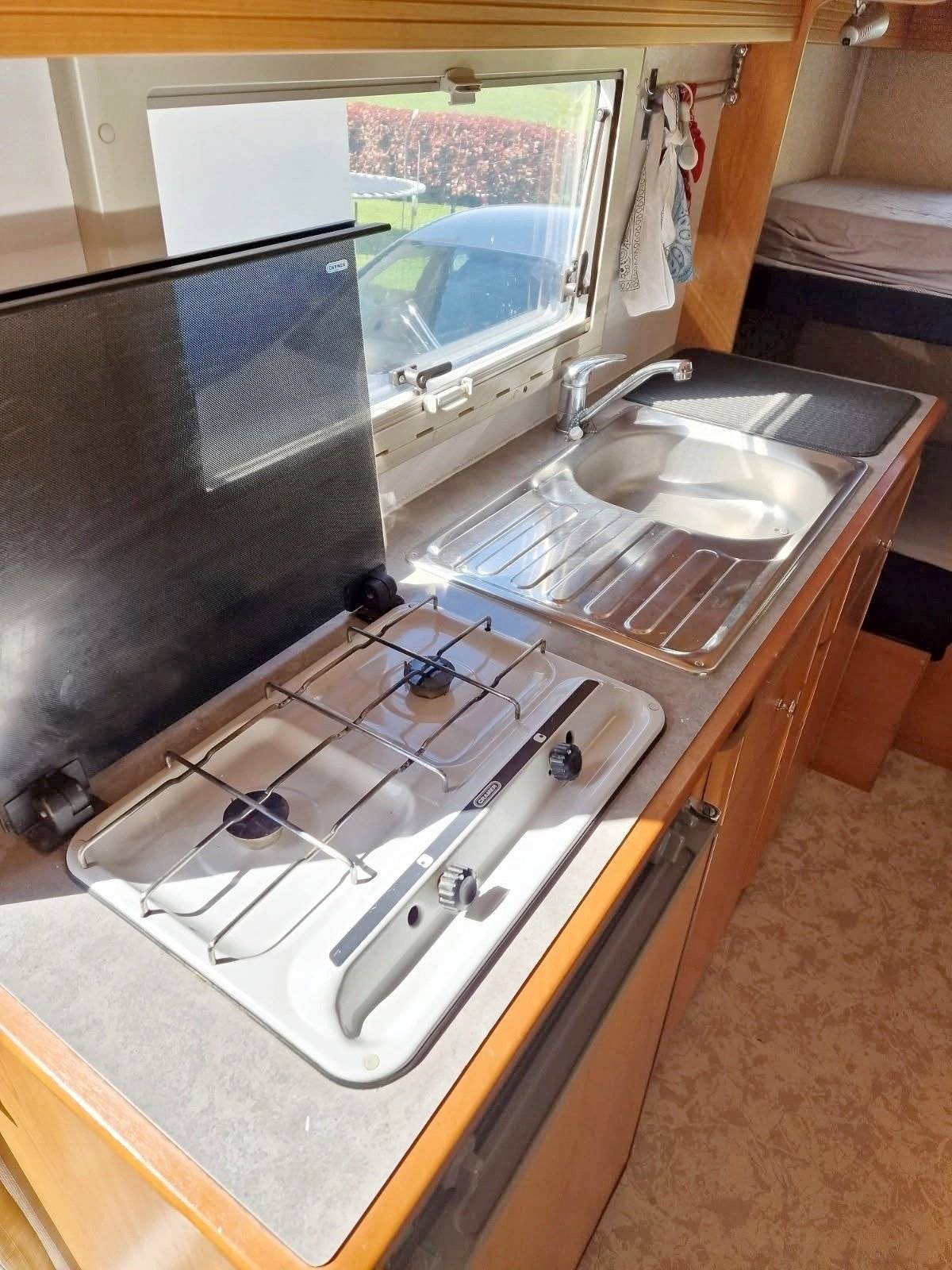 Kitchen Ford Transit 2,5 td - Yescapa