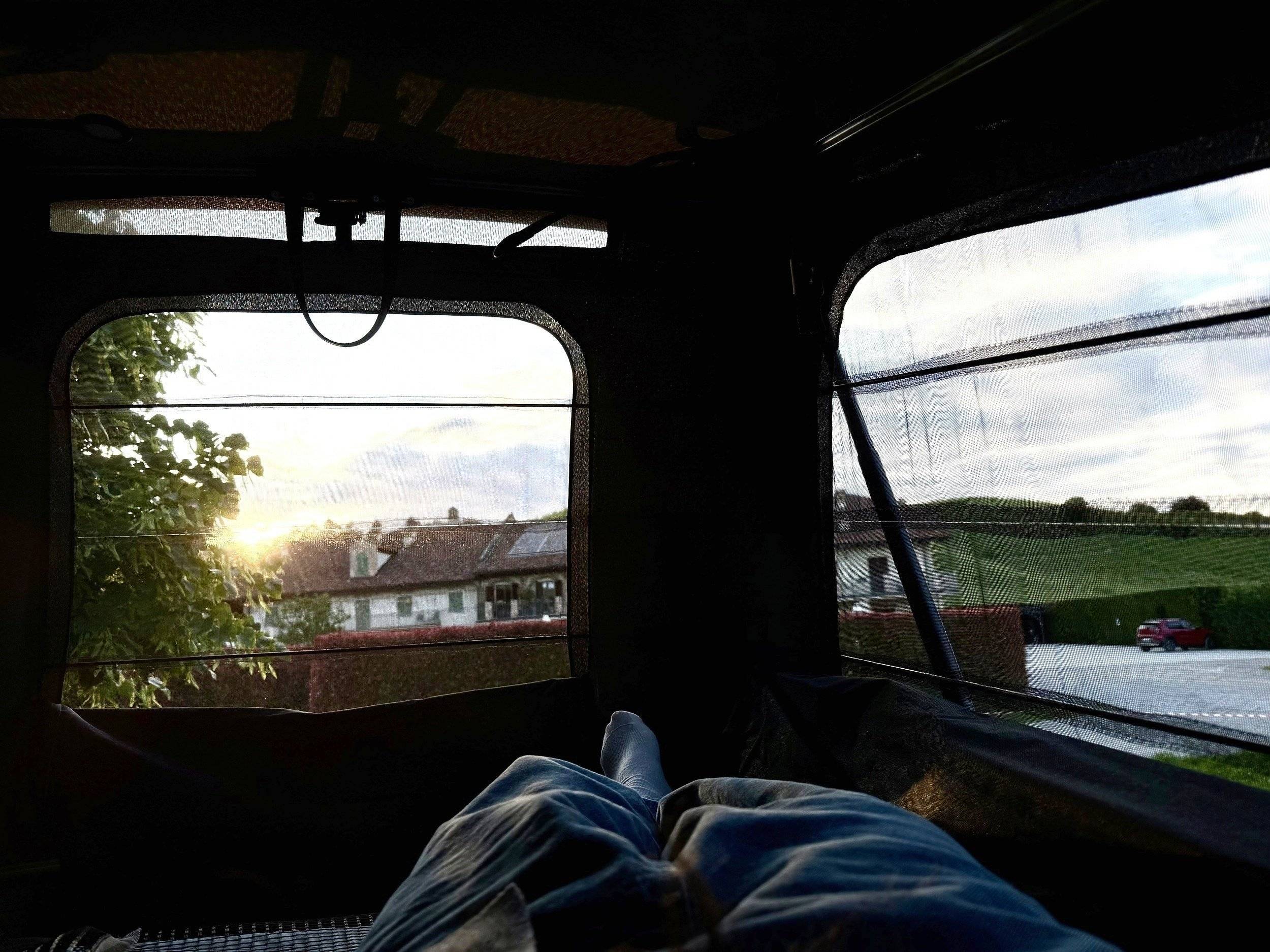 Plazas en cama Ford Transit Nugget - Yescapa