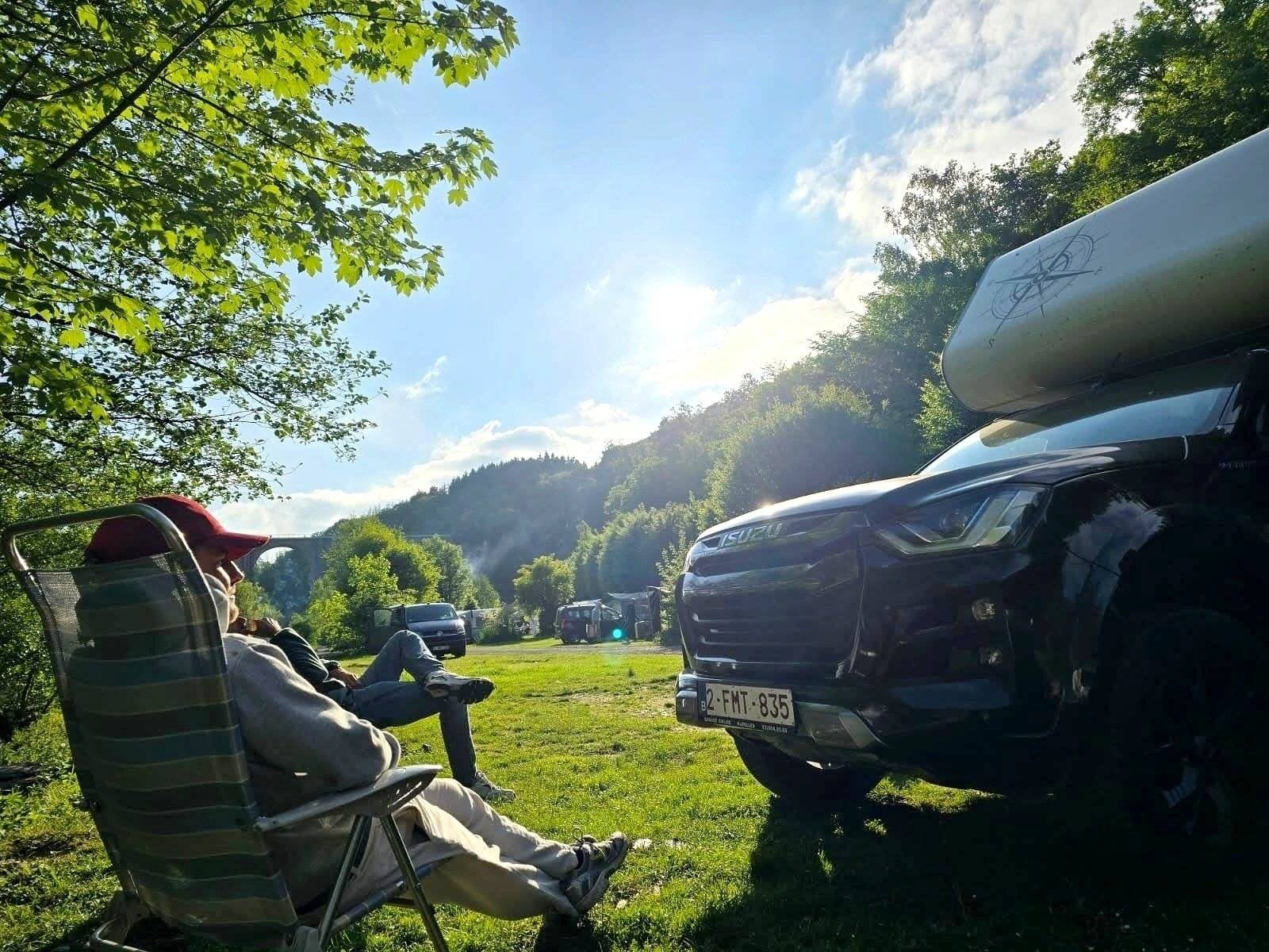 Isuzu D MAX + EXPLORER 